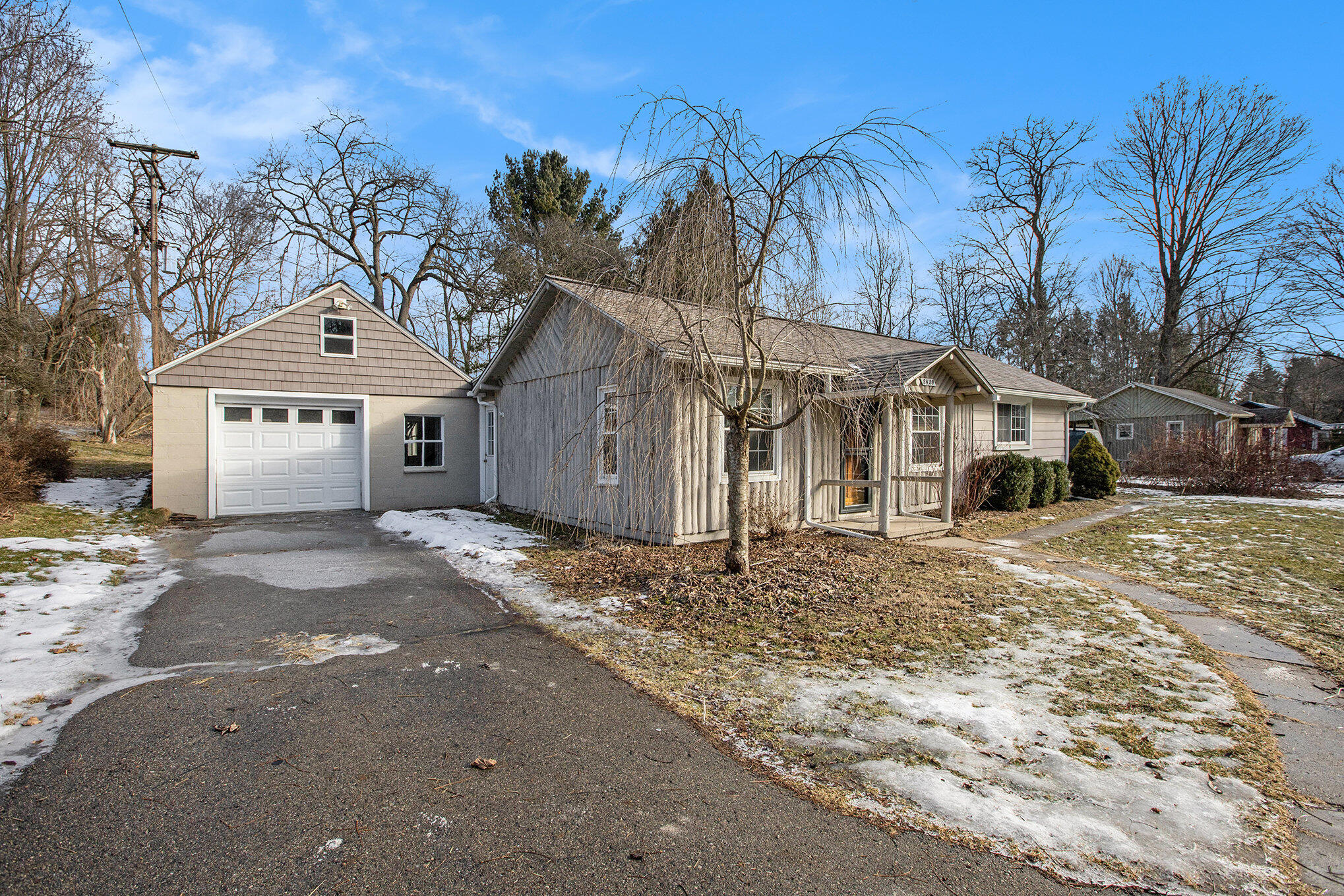 8820 Huron River Drive