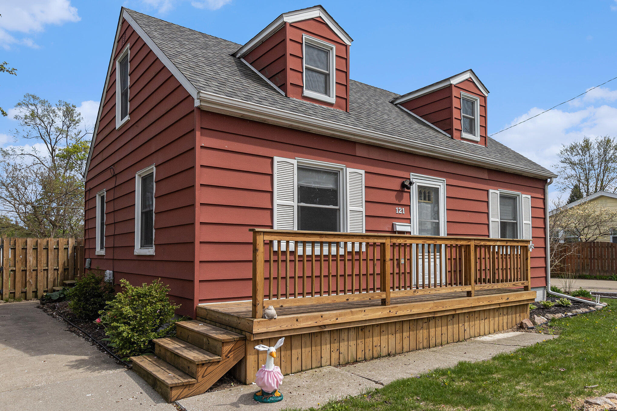 121 Saint Louis Street