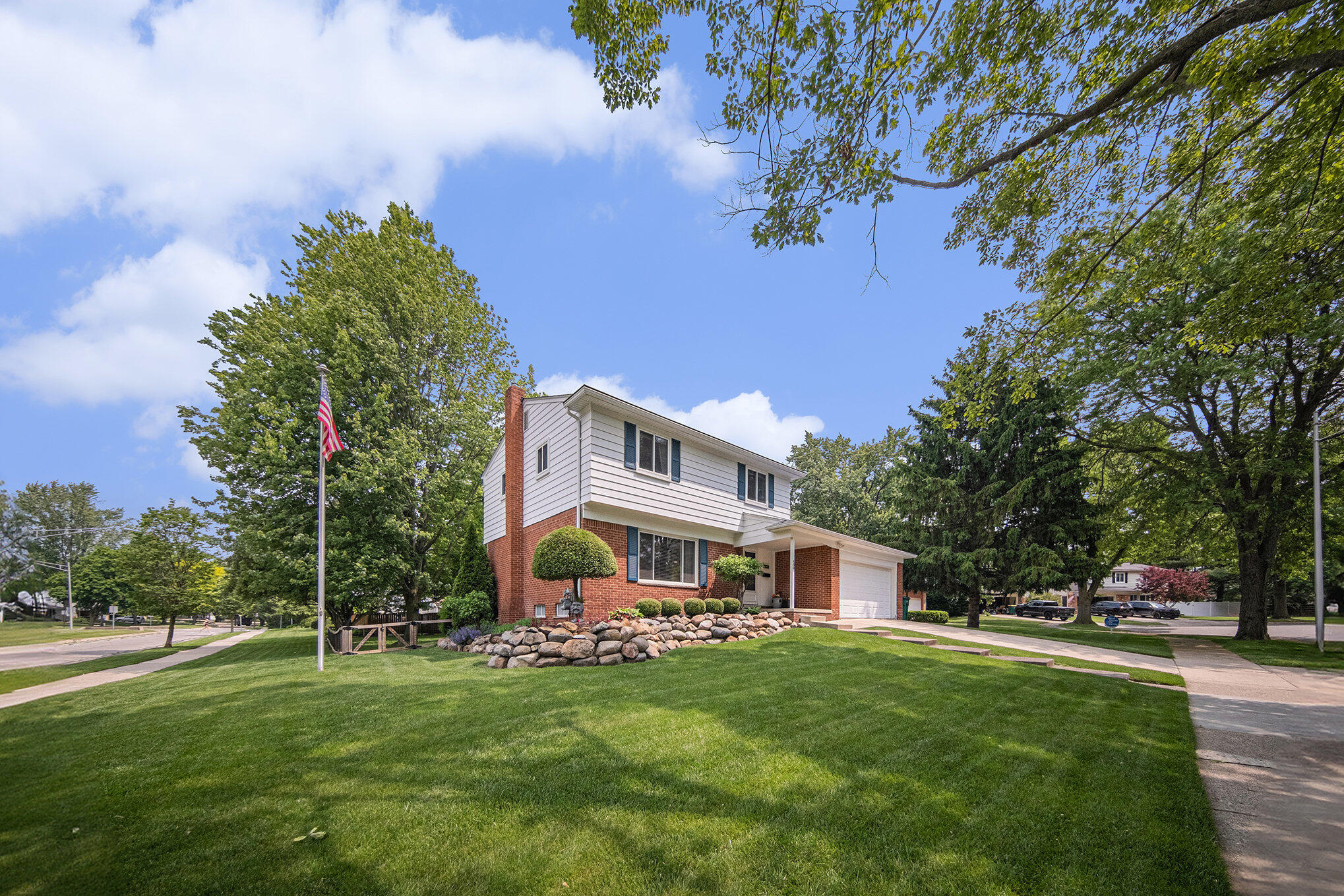 489 Old Creek Court