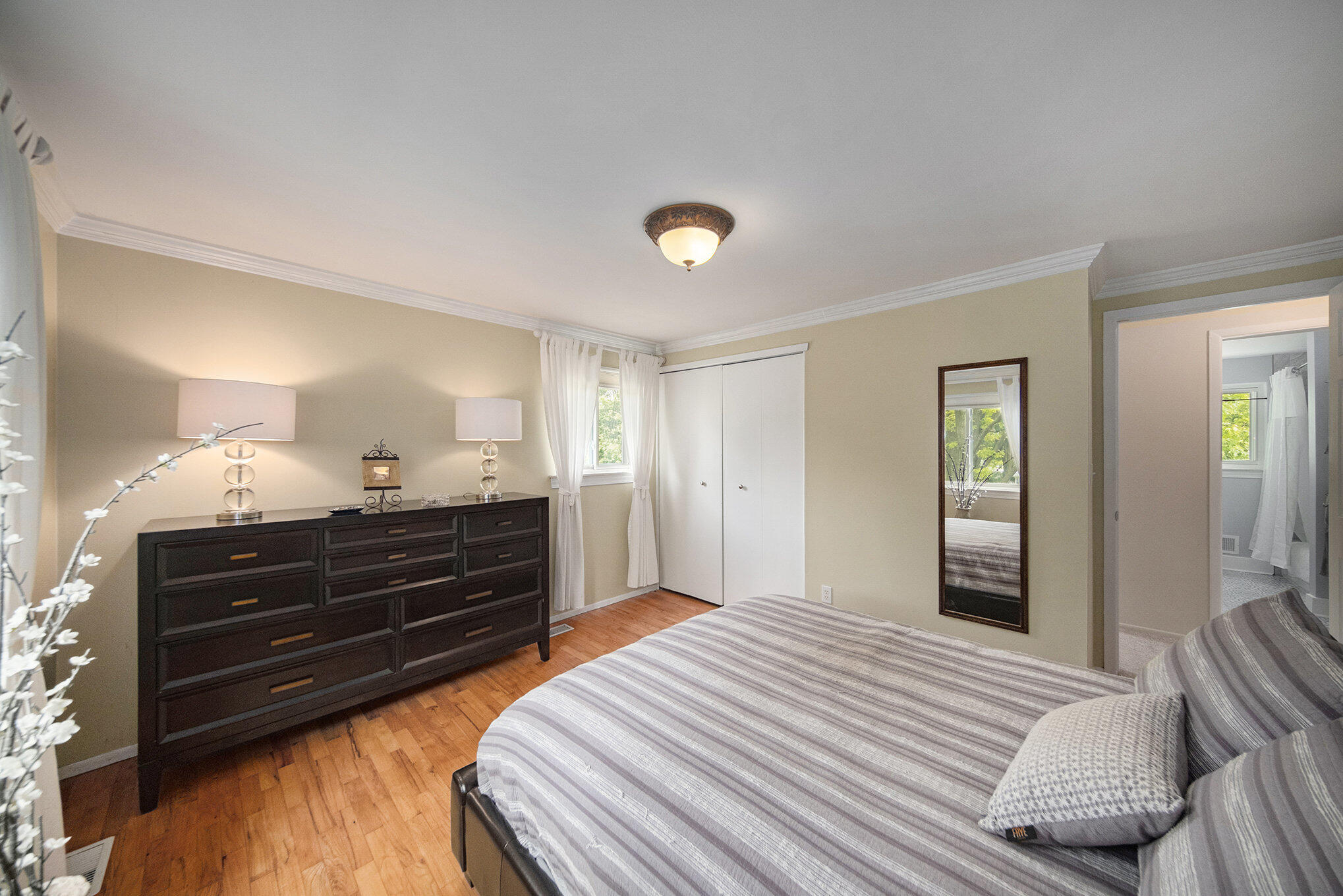 489 Old Creek Court