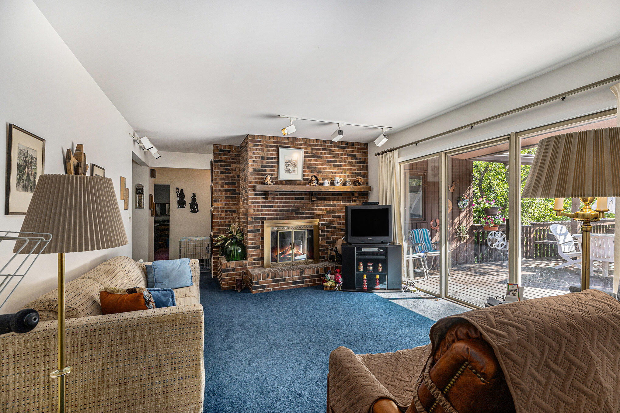 1687 W Willis Road