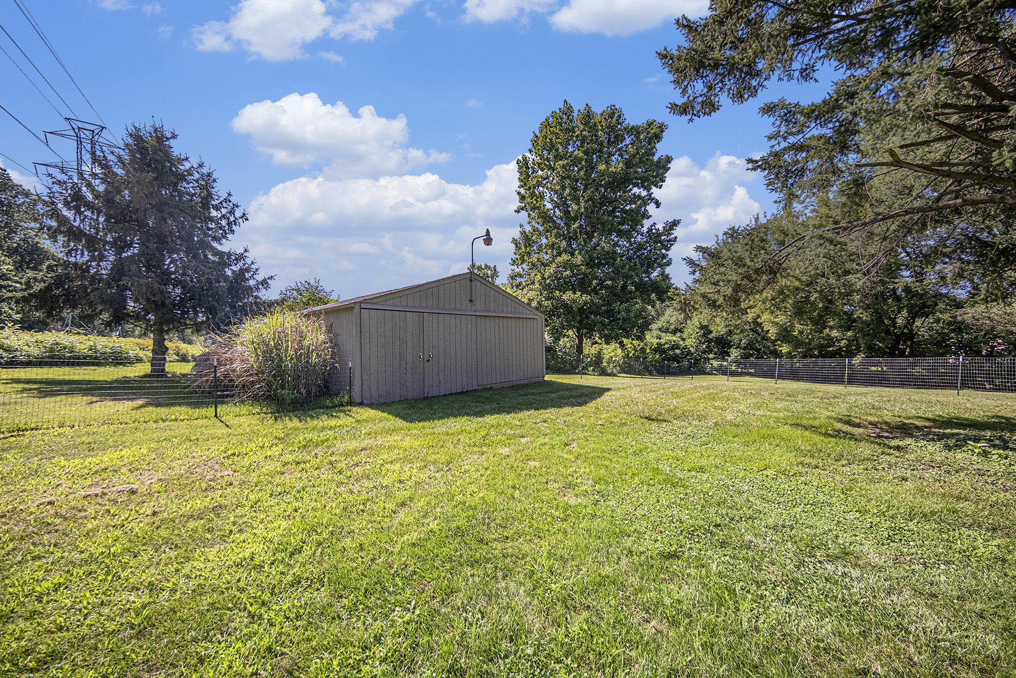 1653 W Willis Road