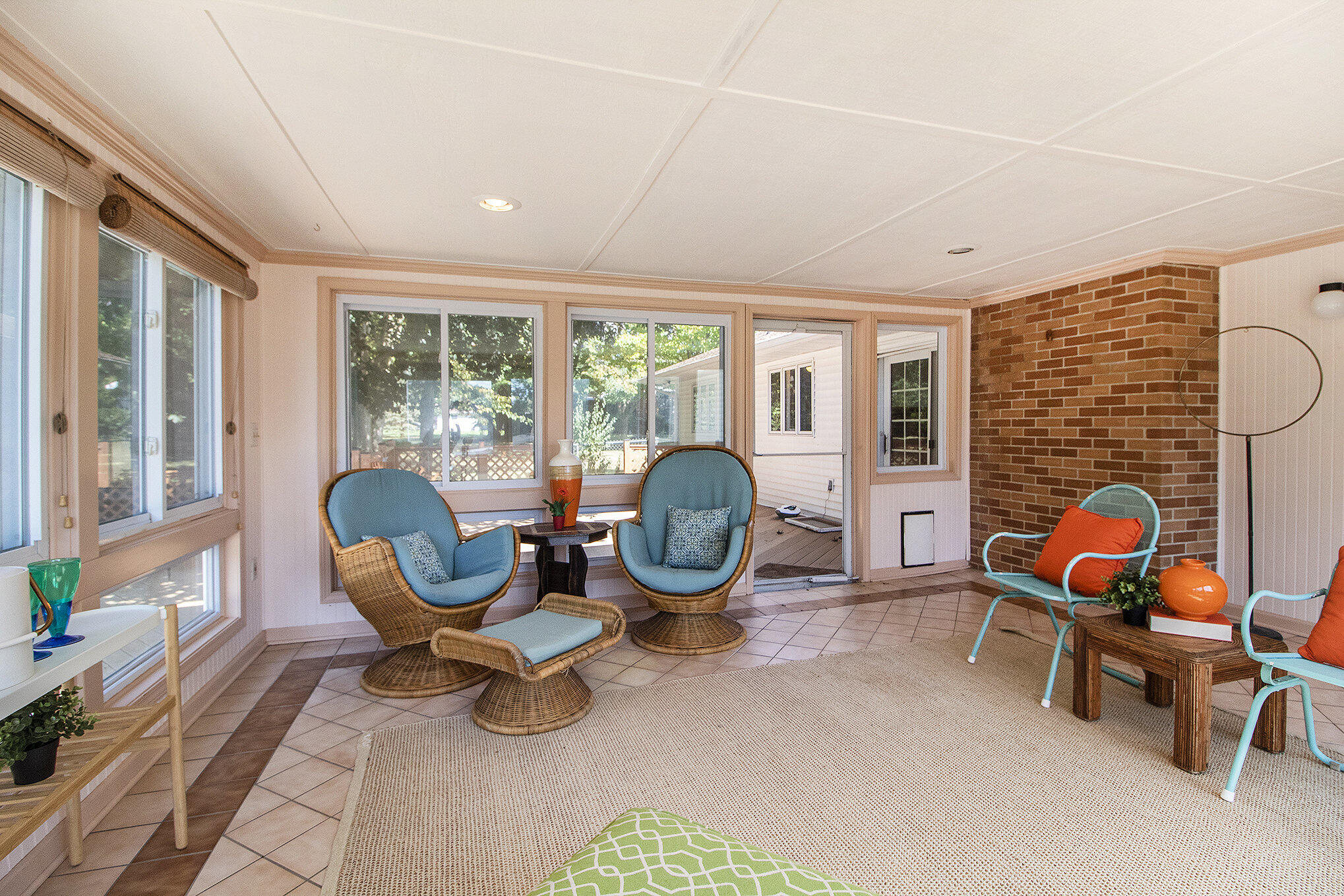 6352 Lodi Lane