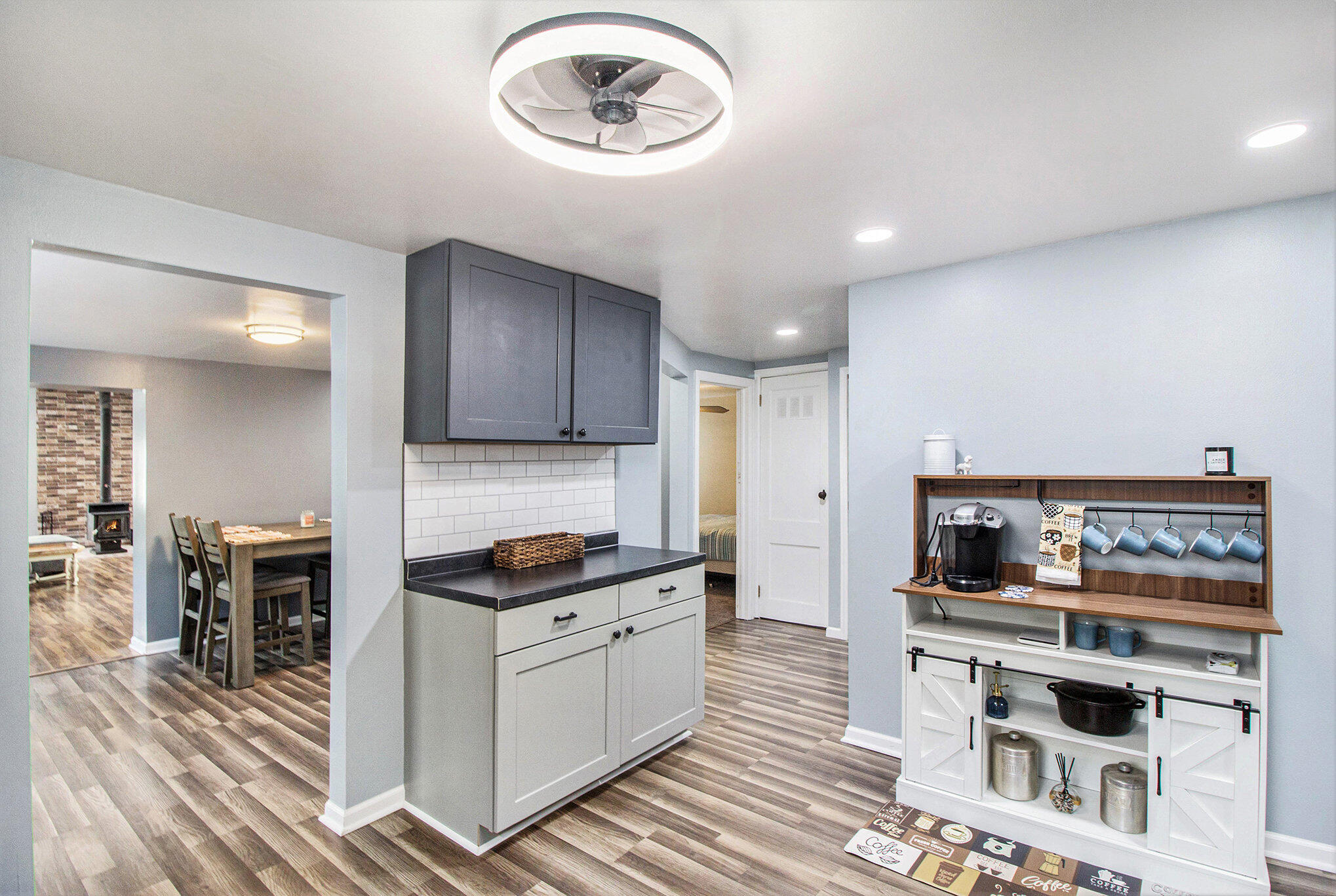 3189 Comboni Way