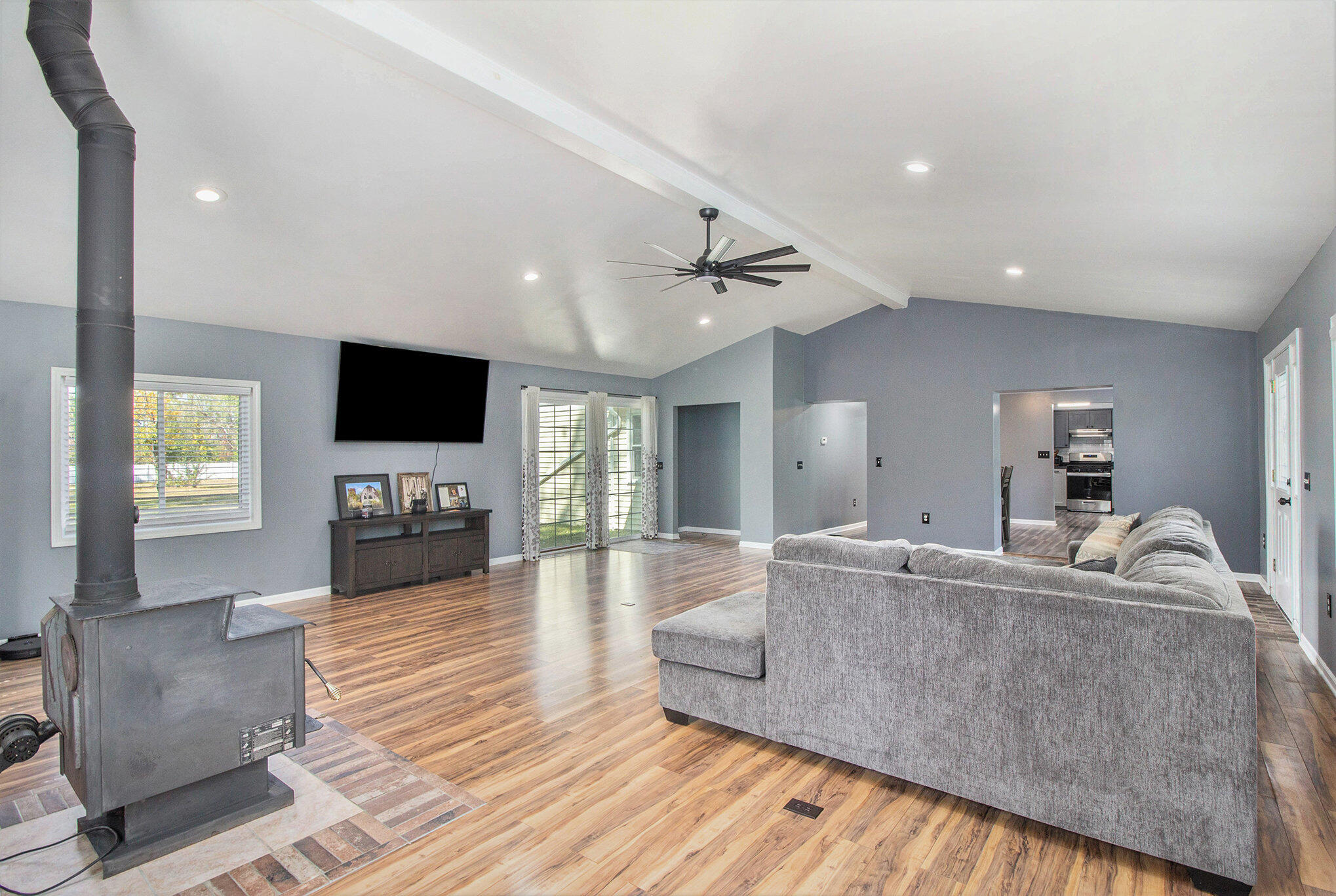 3189 Comboni Way