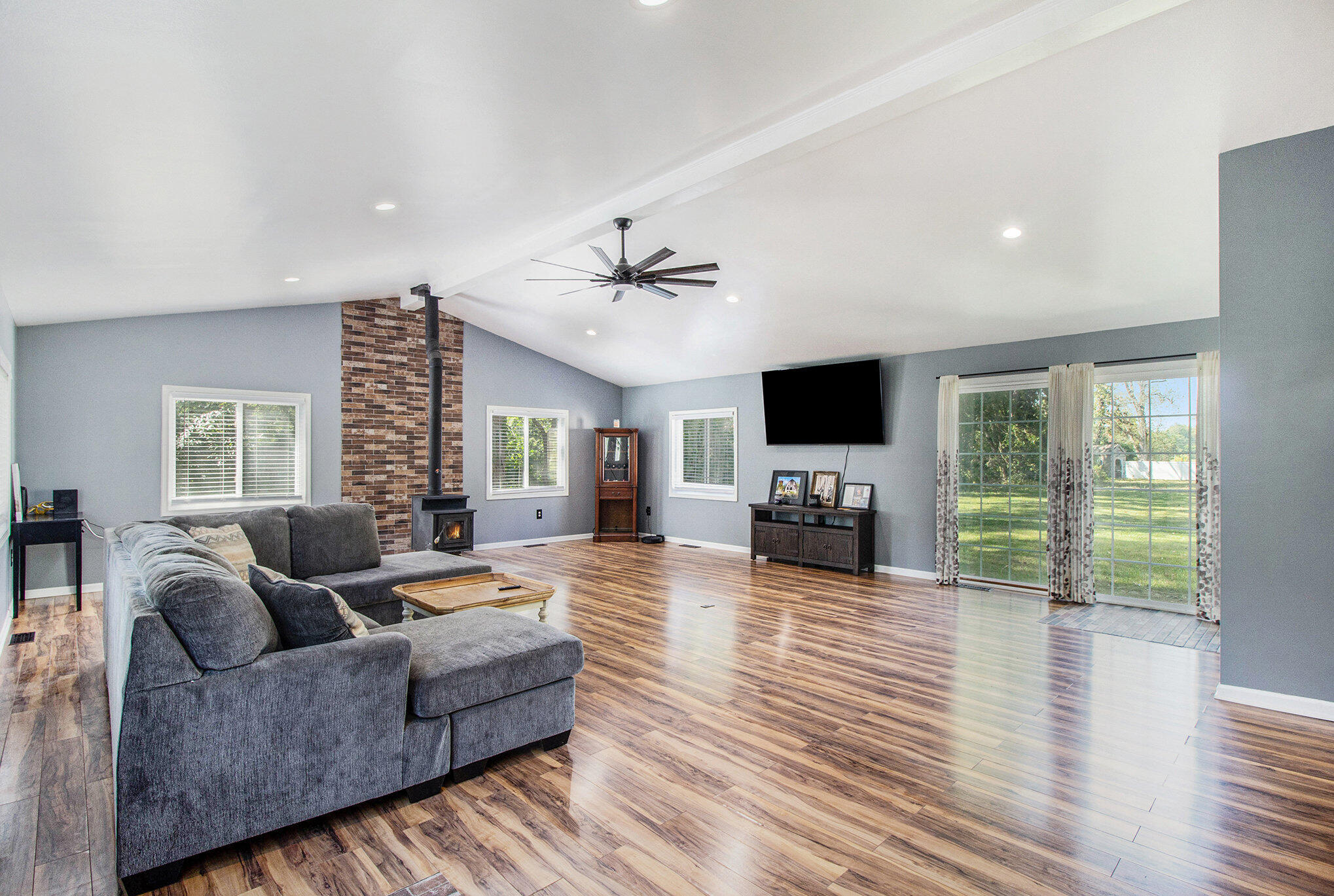 3189 Comboni Way
