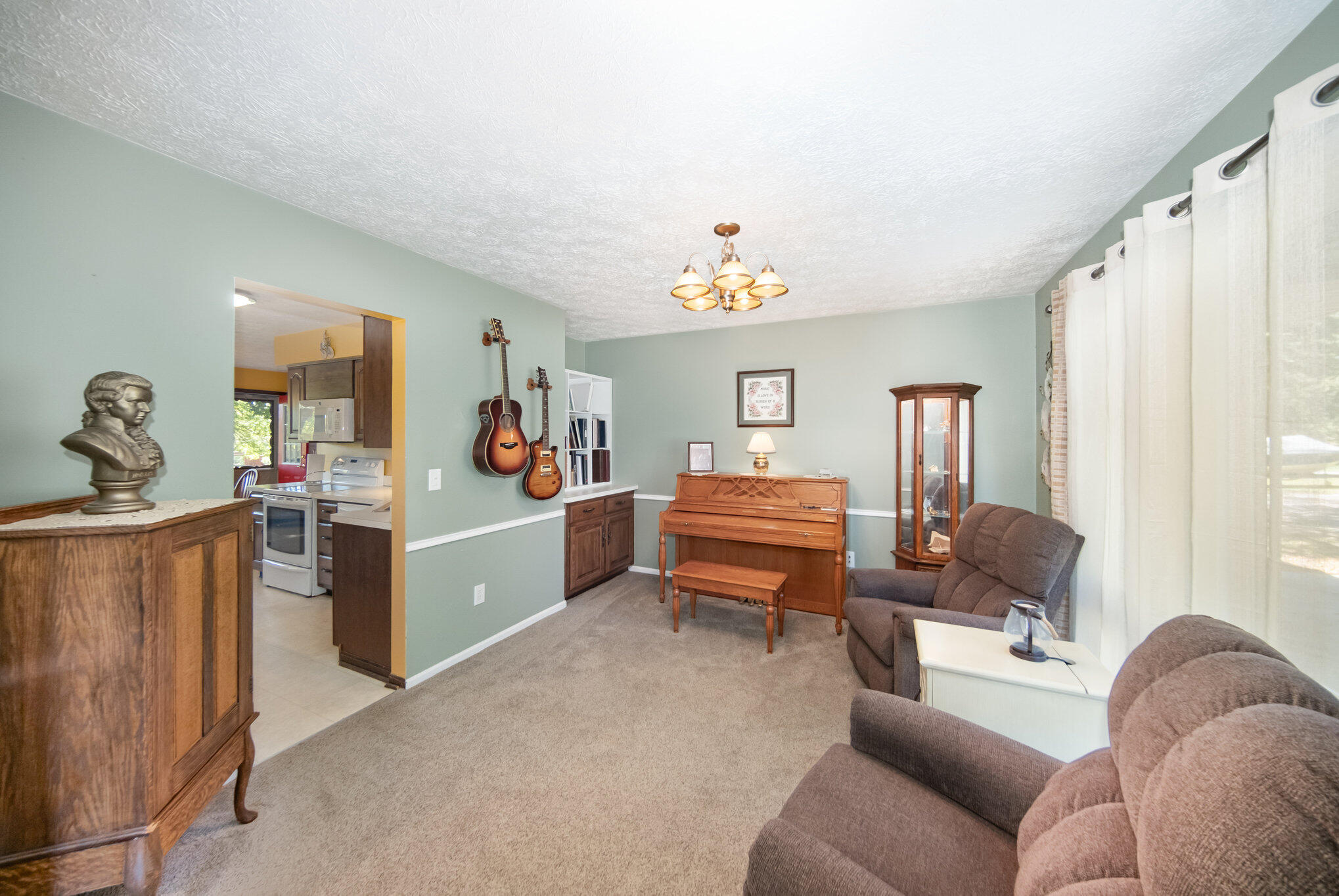 6109 -Waterworks Road