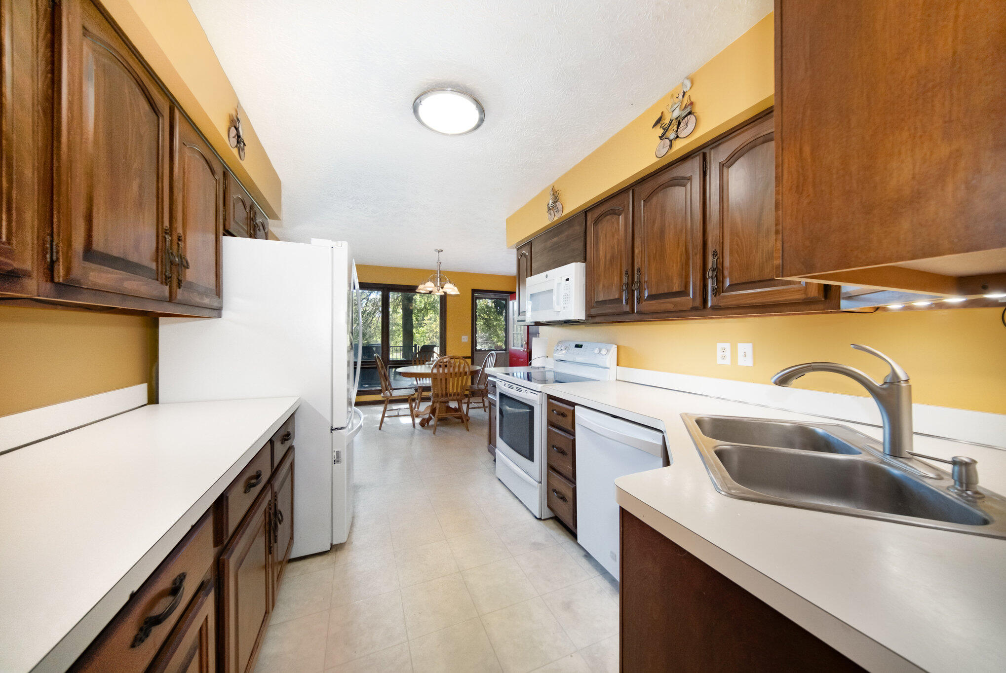 6109 -Waterworks Road