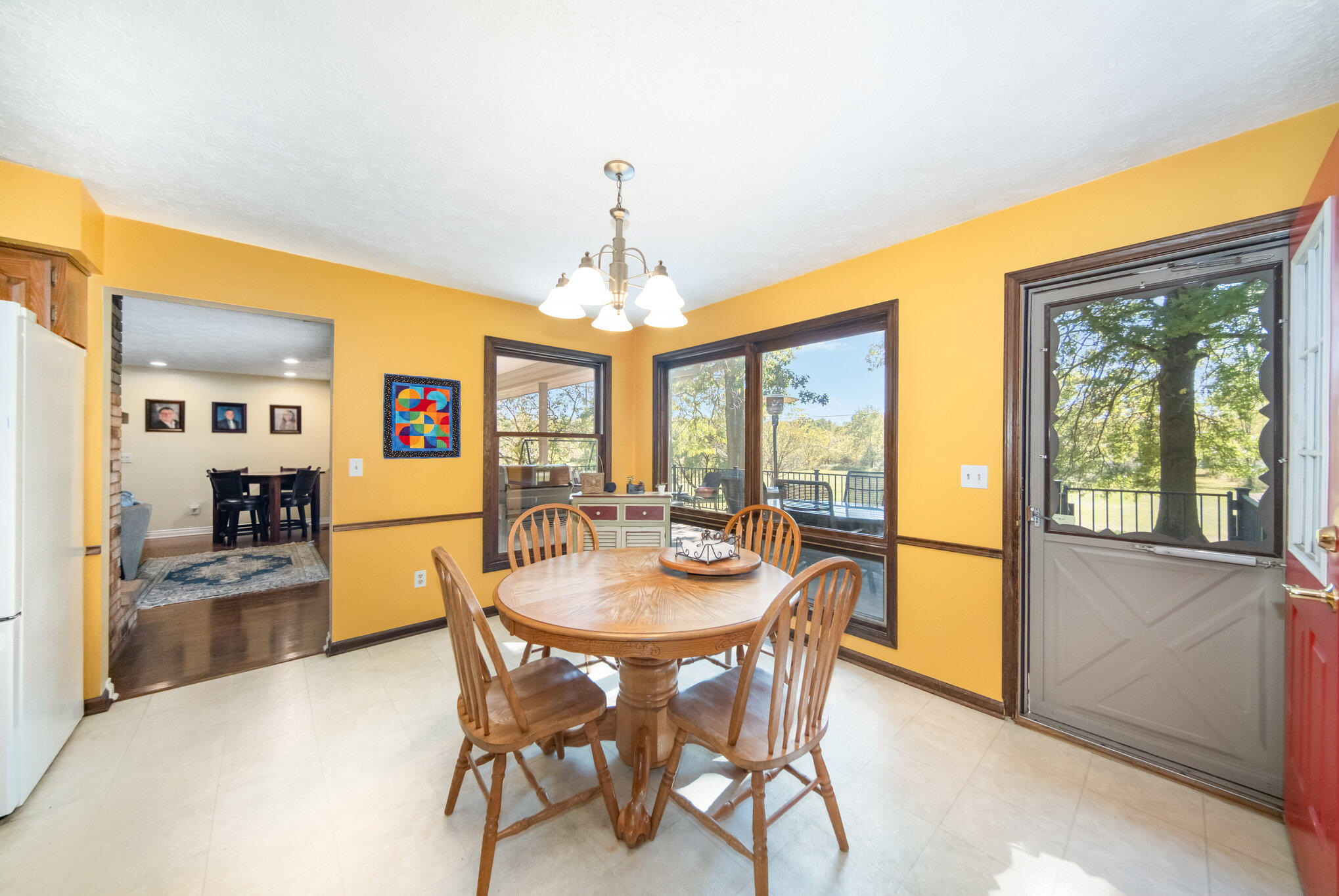 6109 -Waterworks Road