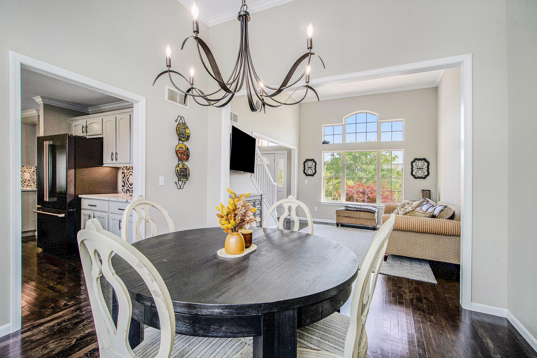 575 Pembroke Drive, Saline