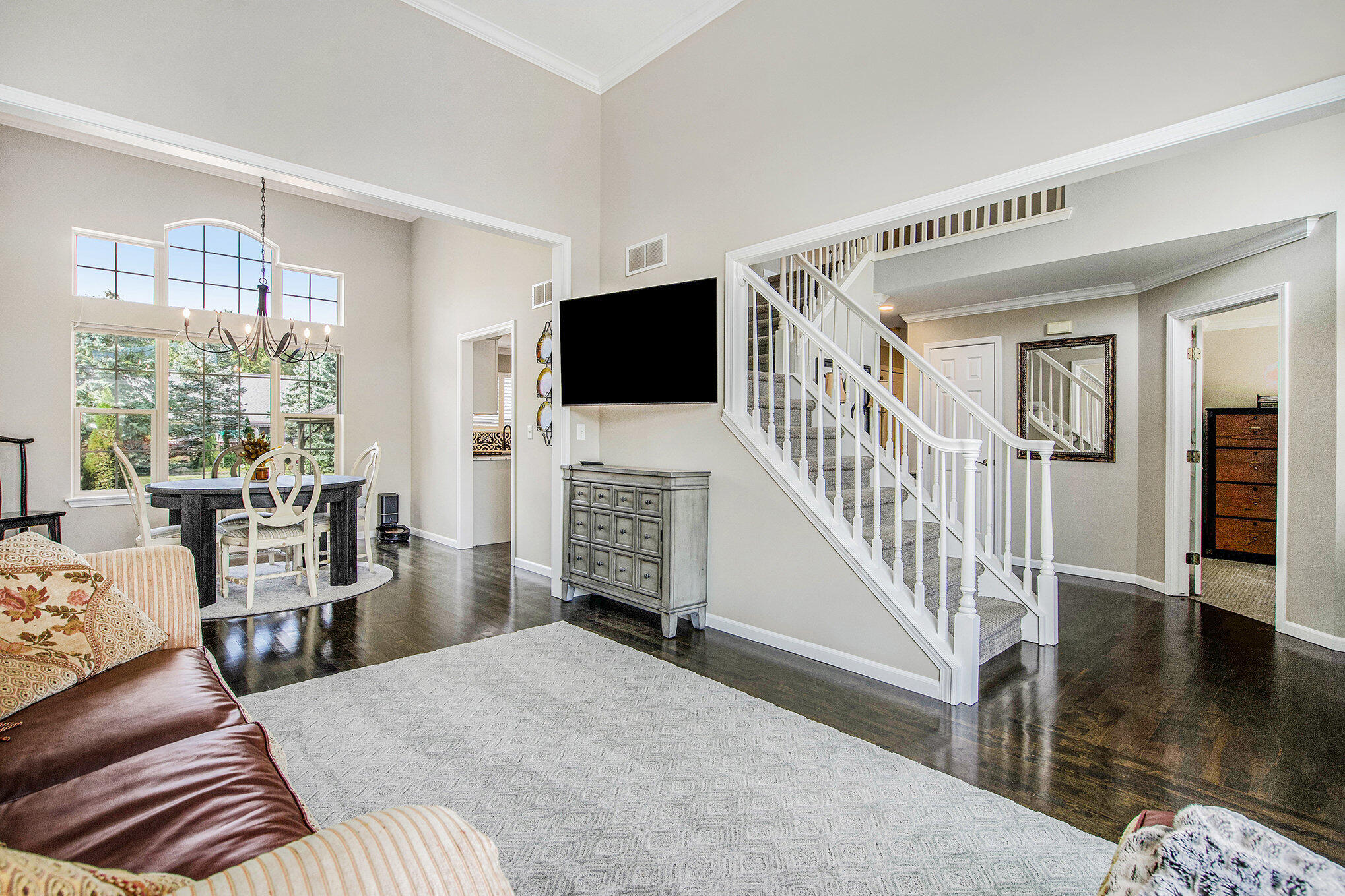 575 Pembroke Drive, Saline