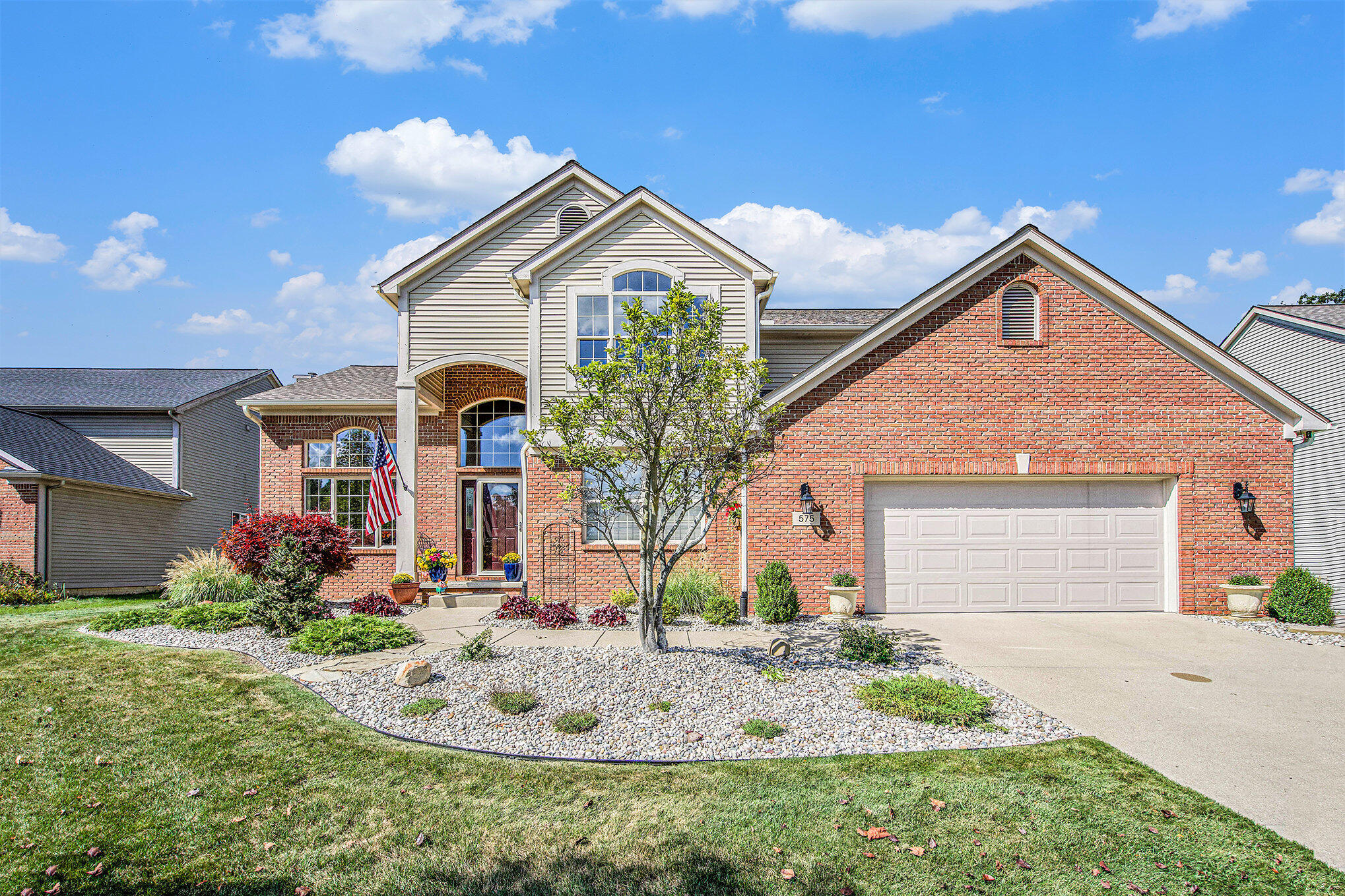 575 Pembroke Drive, Saline