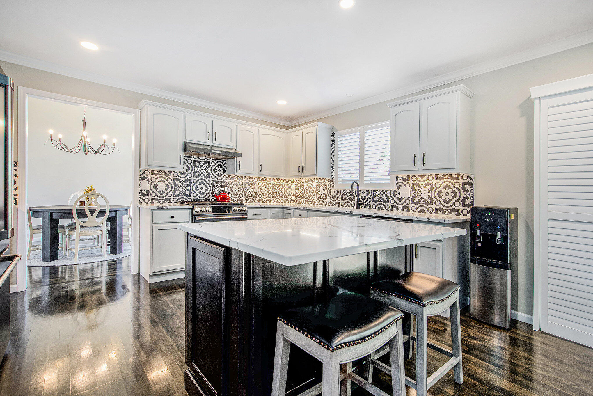 575 Pembroke Drive, Saline