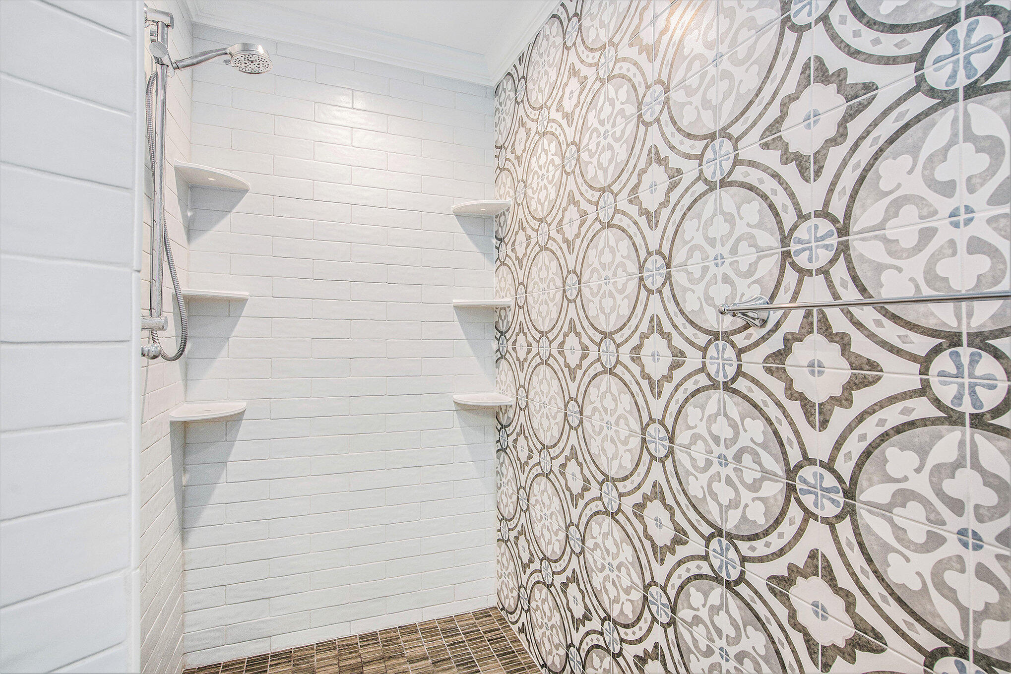 575 Pembroke Drive, Saline