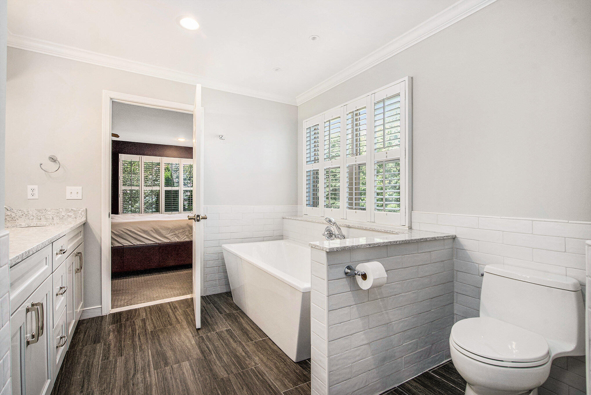 575 Pembroke Drive, Saline