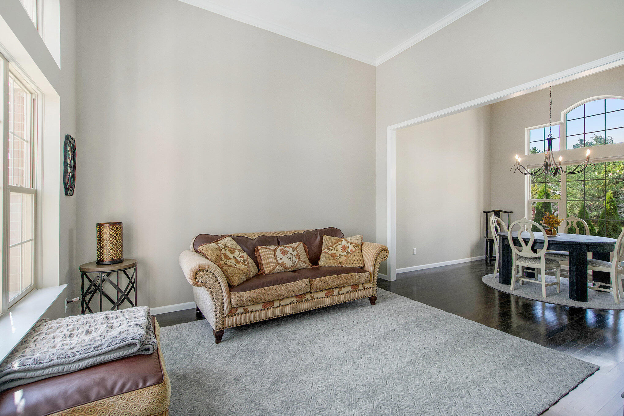 575 Pembroke Drive, Saline