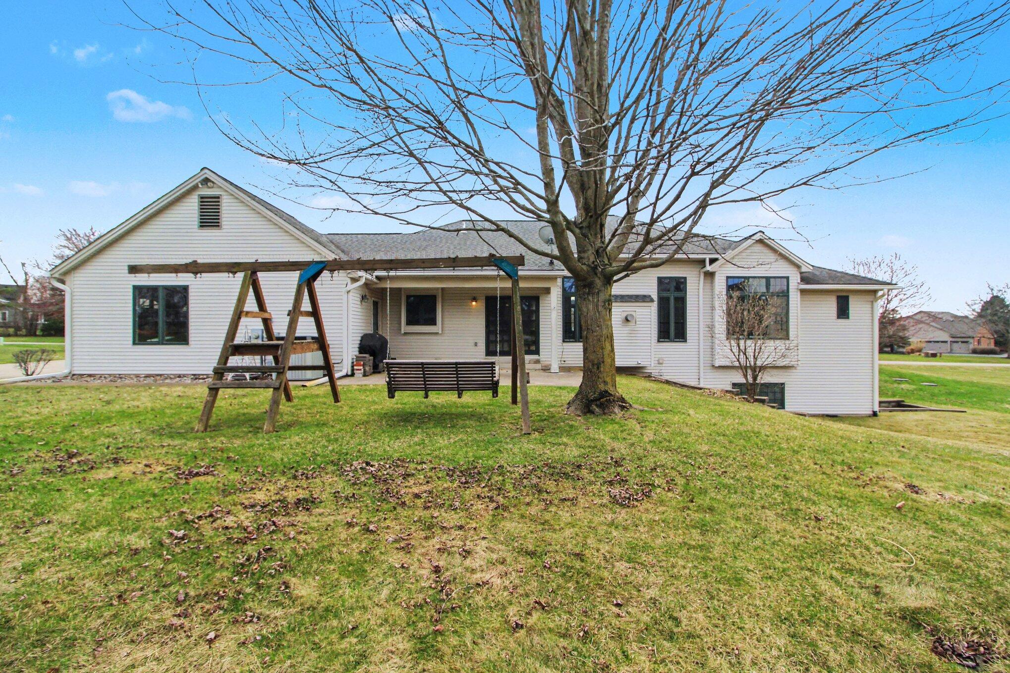 1100 Longview Lane
