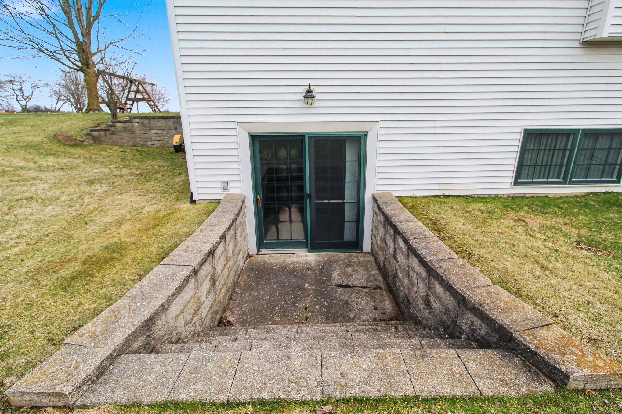 1100 Longview Lane