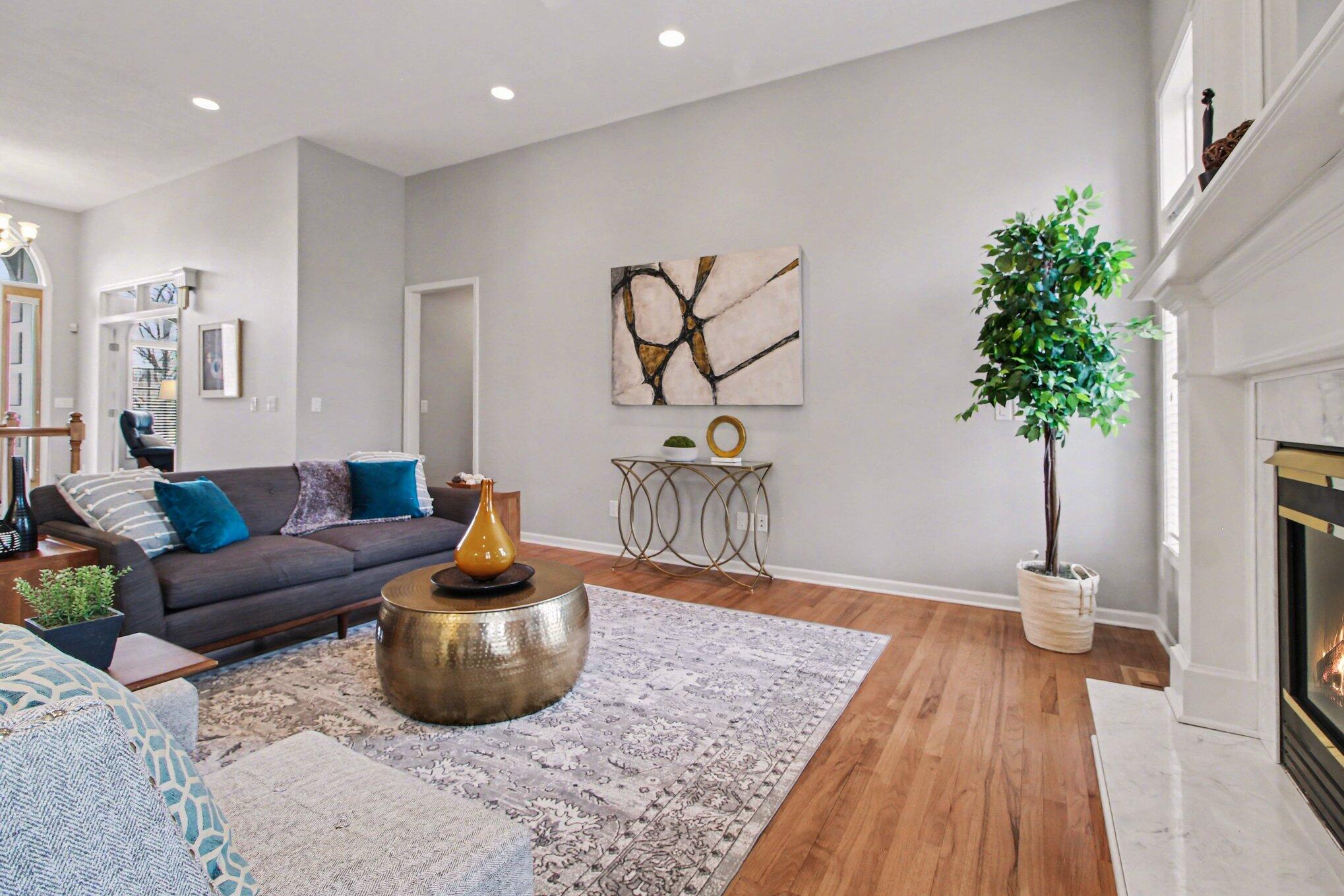1100 Longview Lane