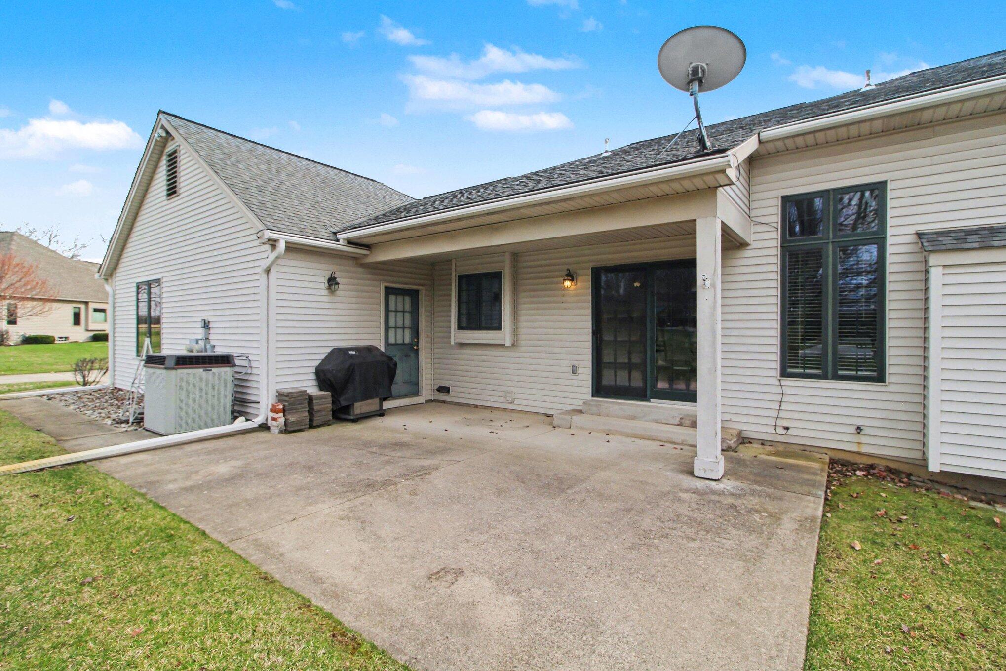 1100 Longview Lane