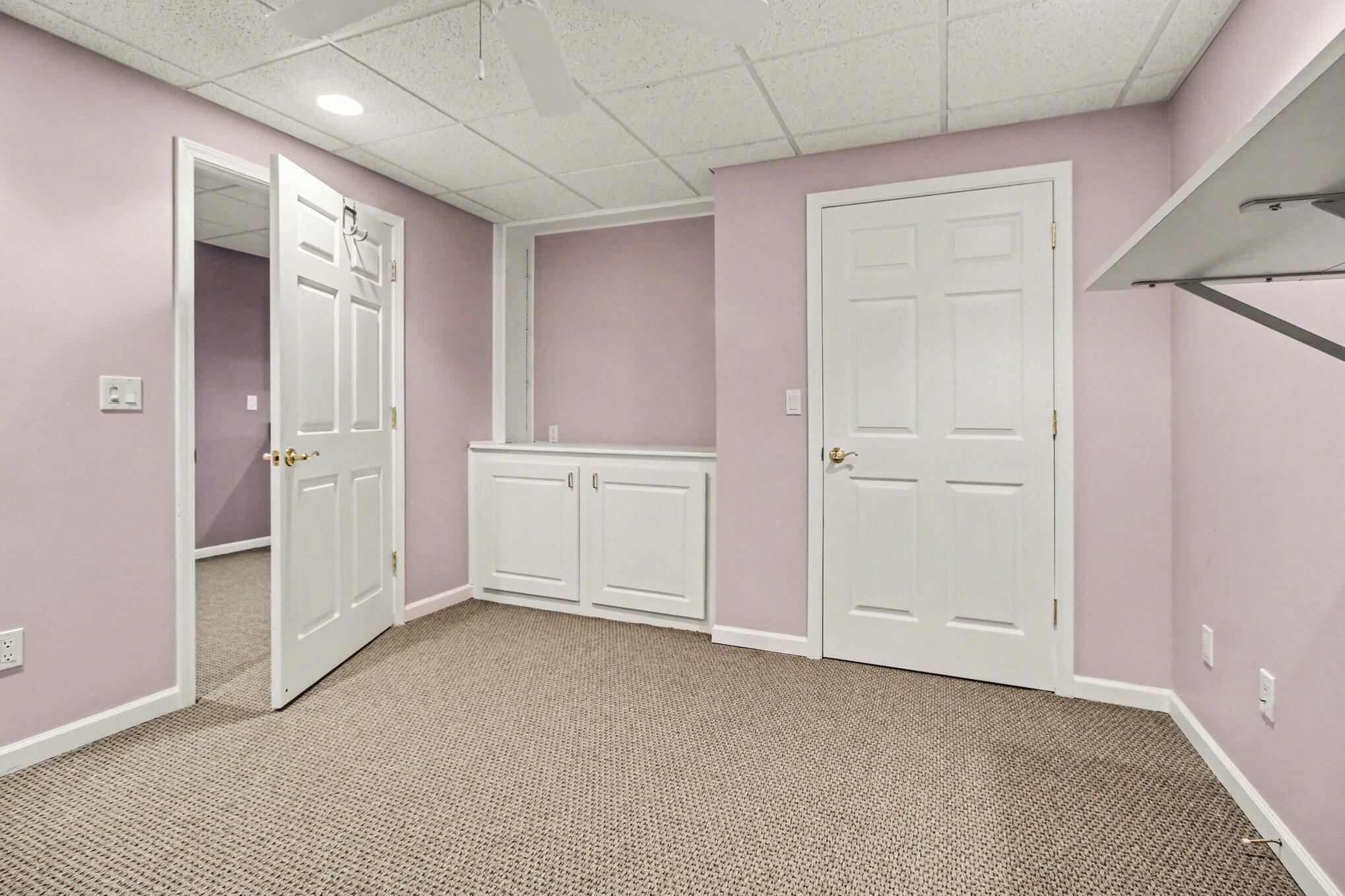 1100 Longview Lane