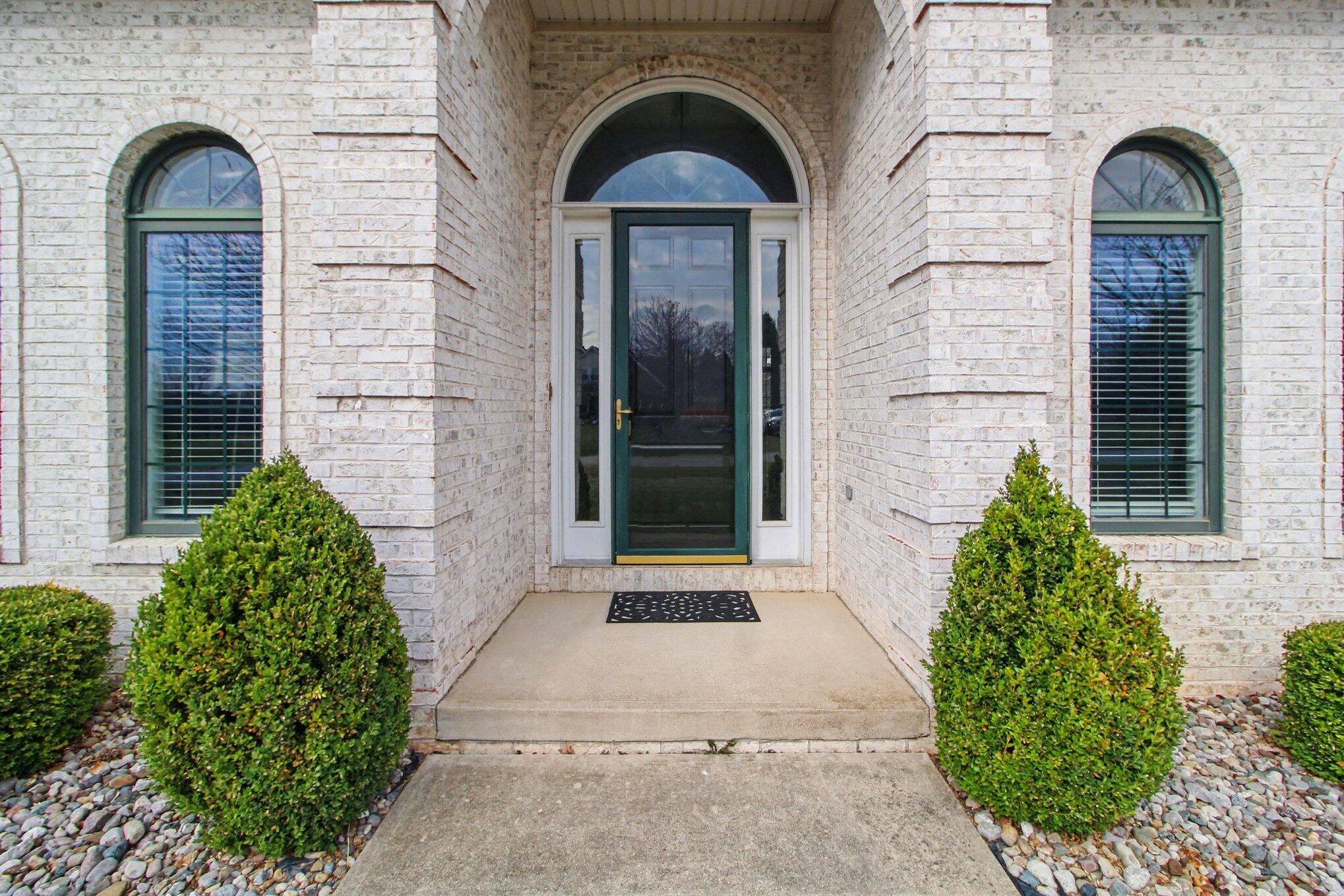 1100 Longview Lane