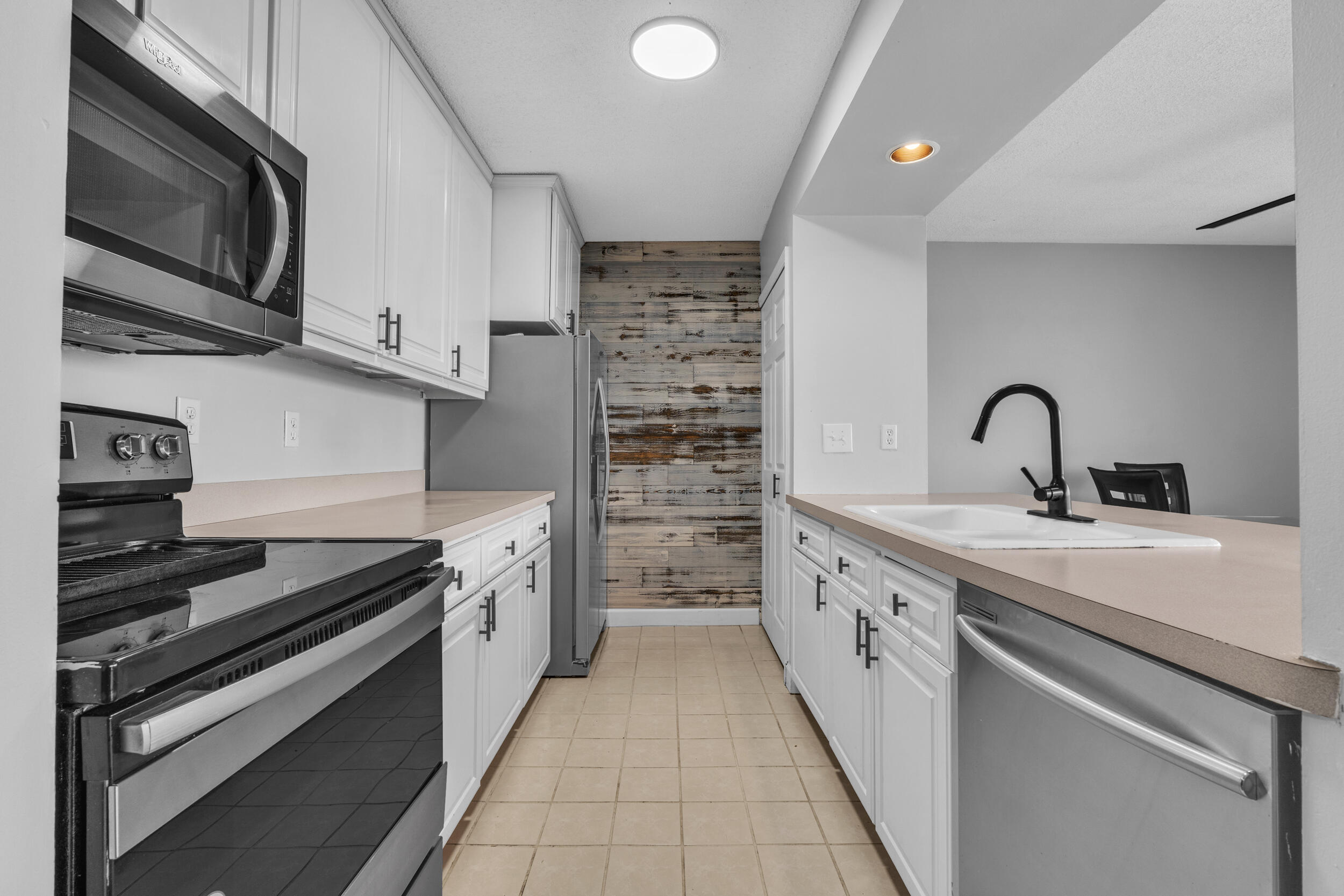 1730 Grove Road B-307