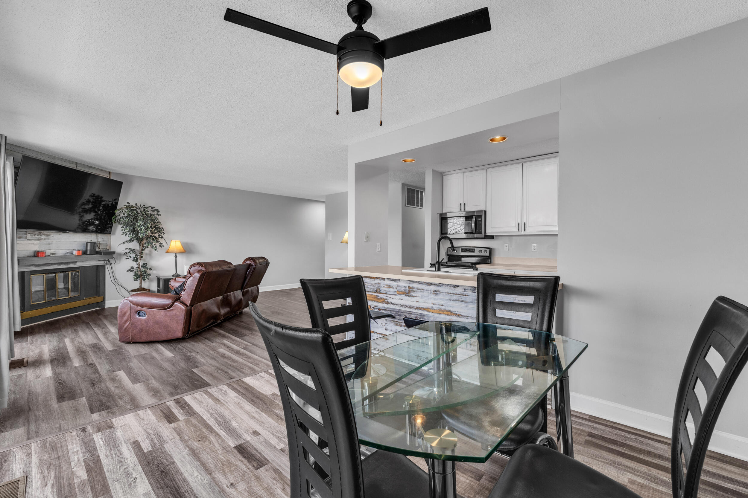 1730 Grove Road B-307