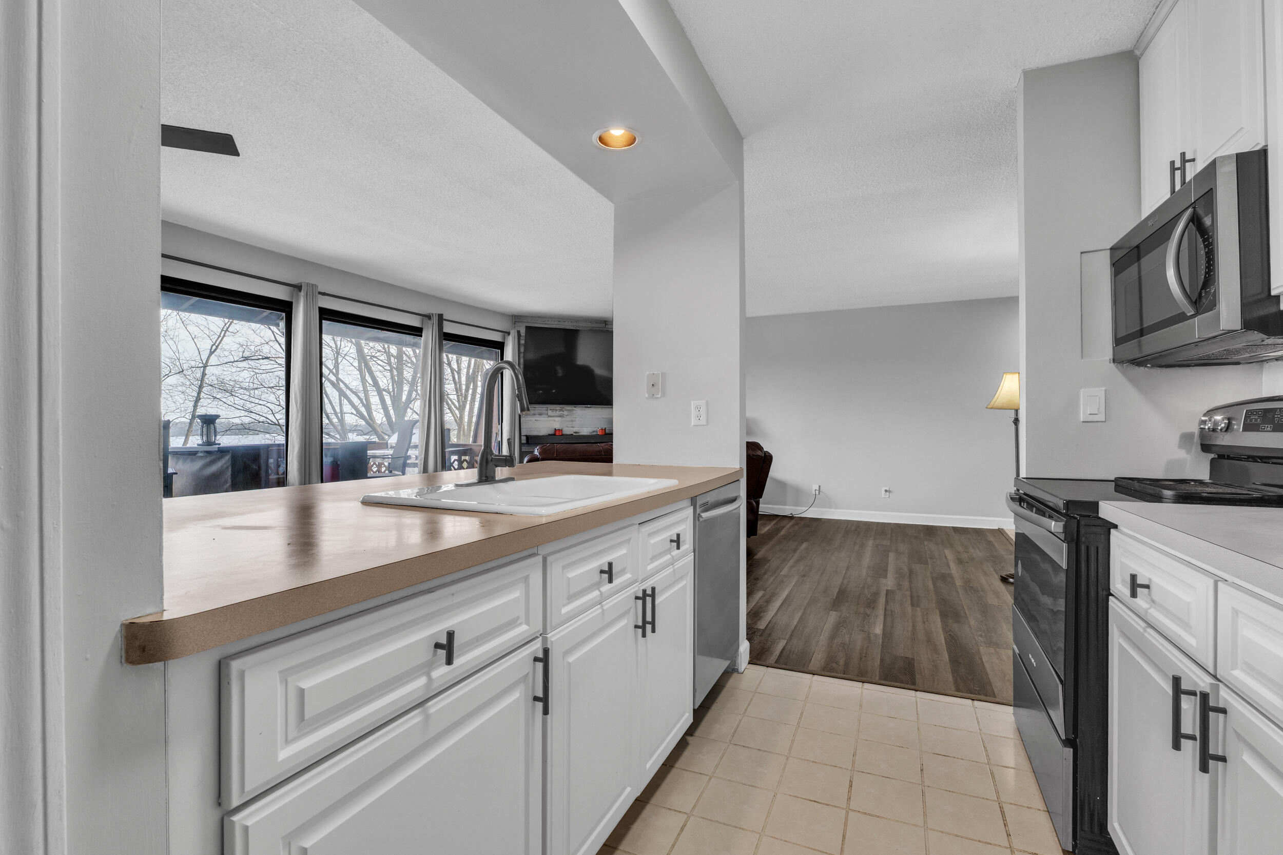 1730 Grove Road B-307