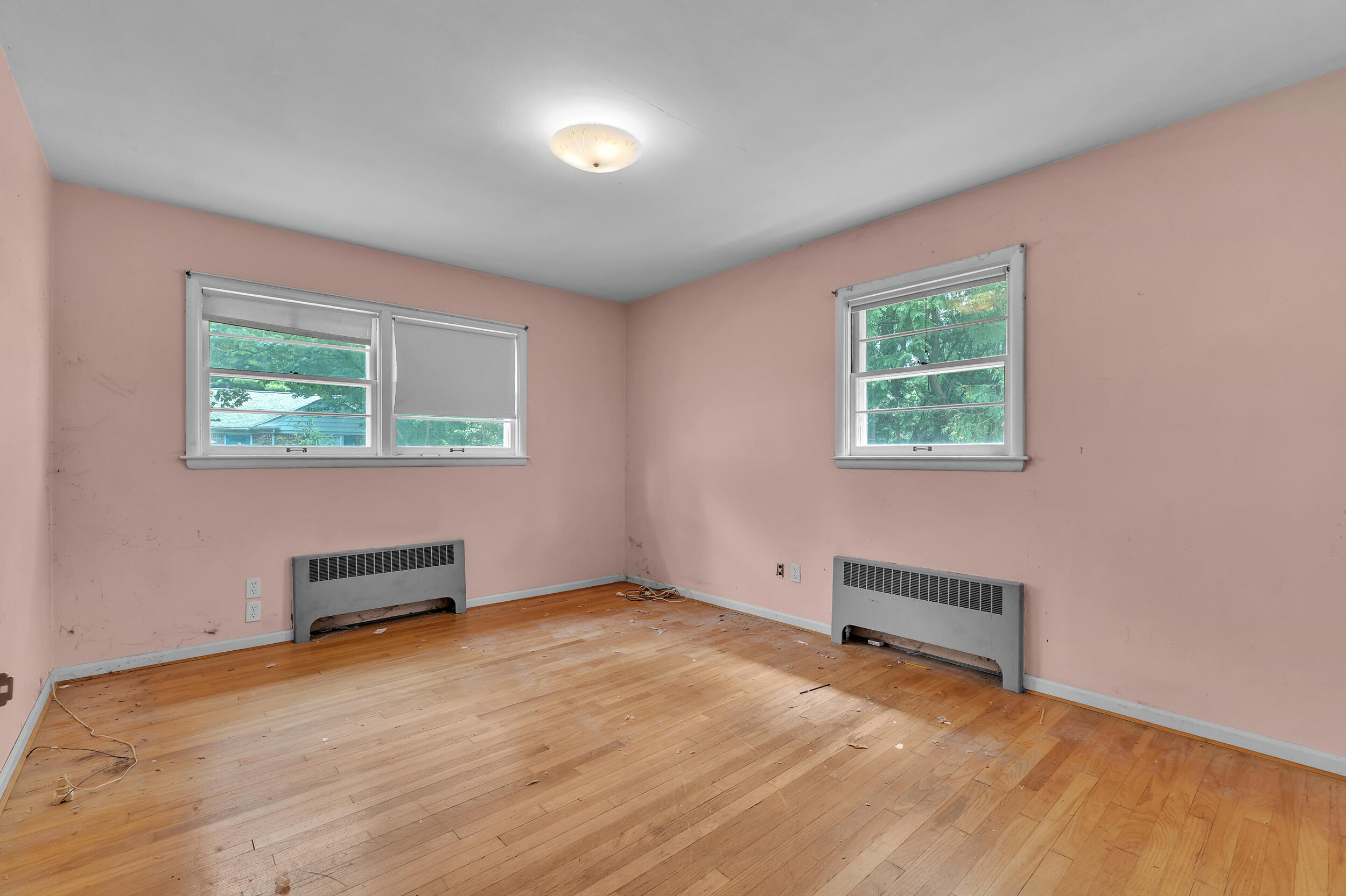 6 Ruthven Place