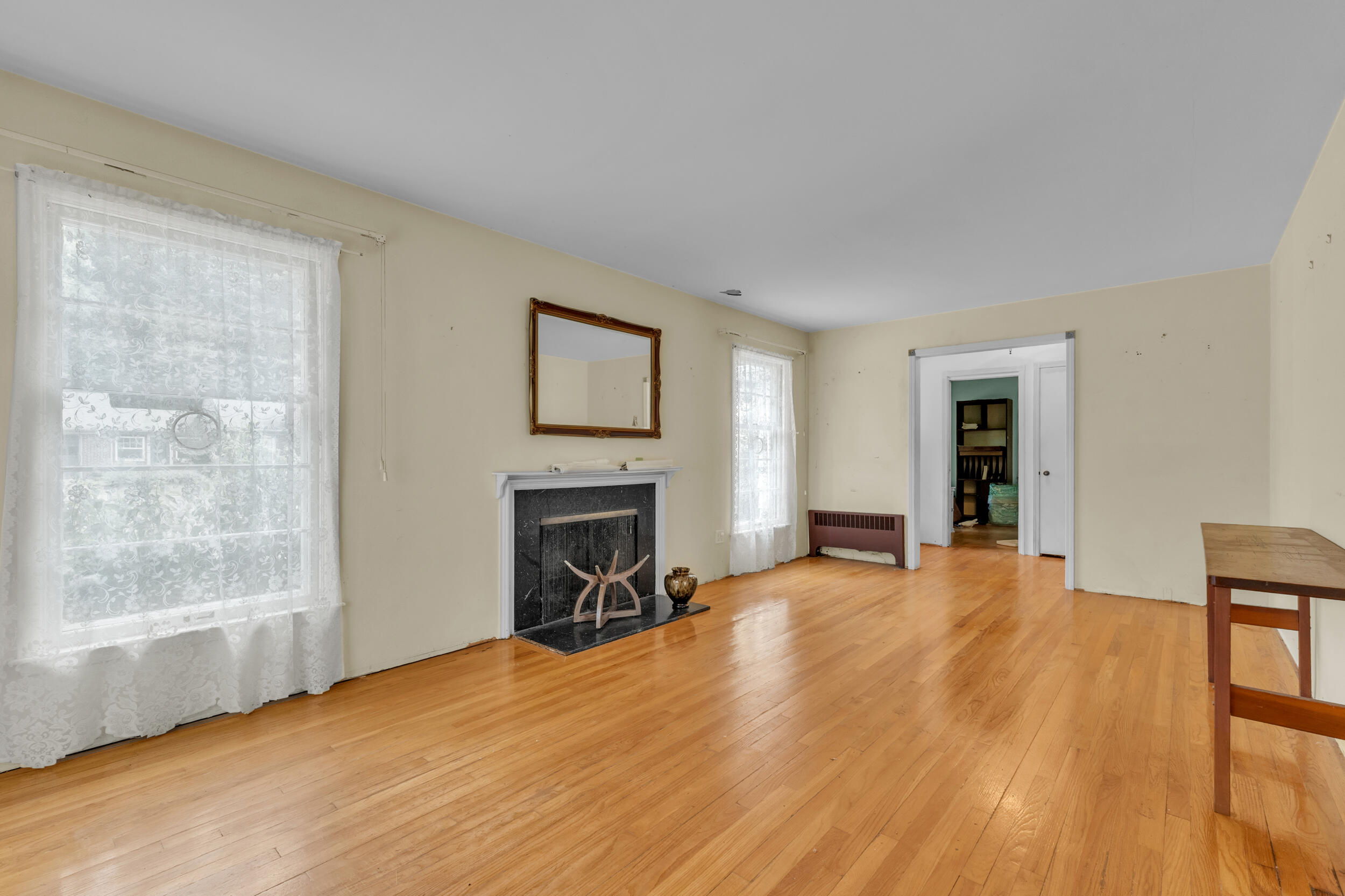 6 Ruthven Place