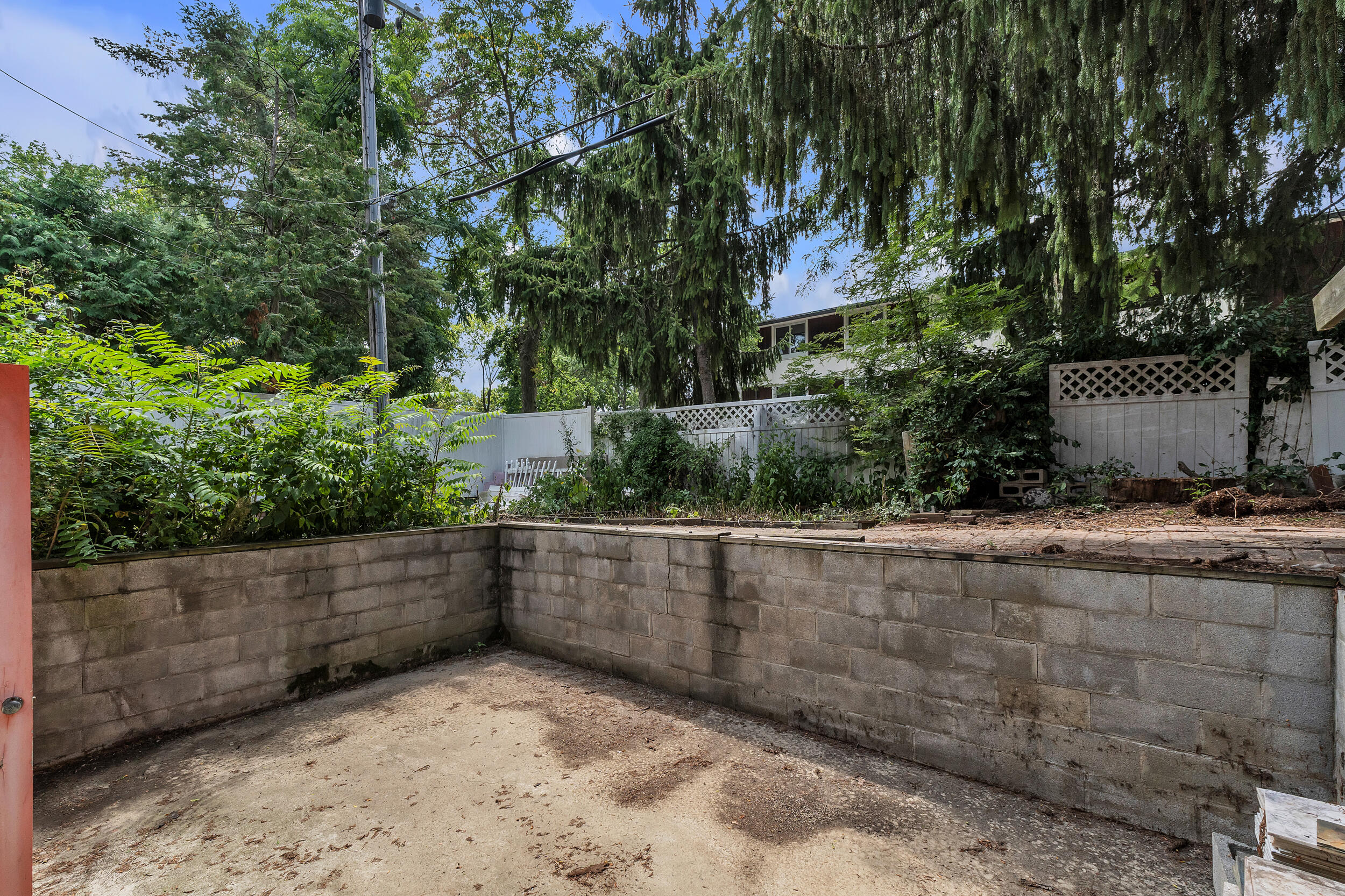 6 Ruthven Place