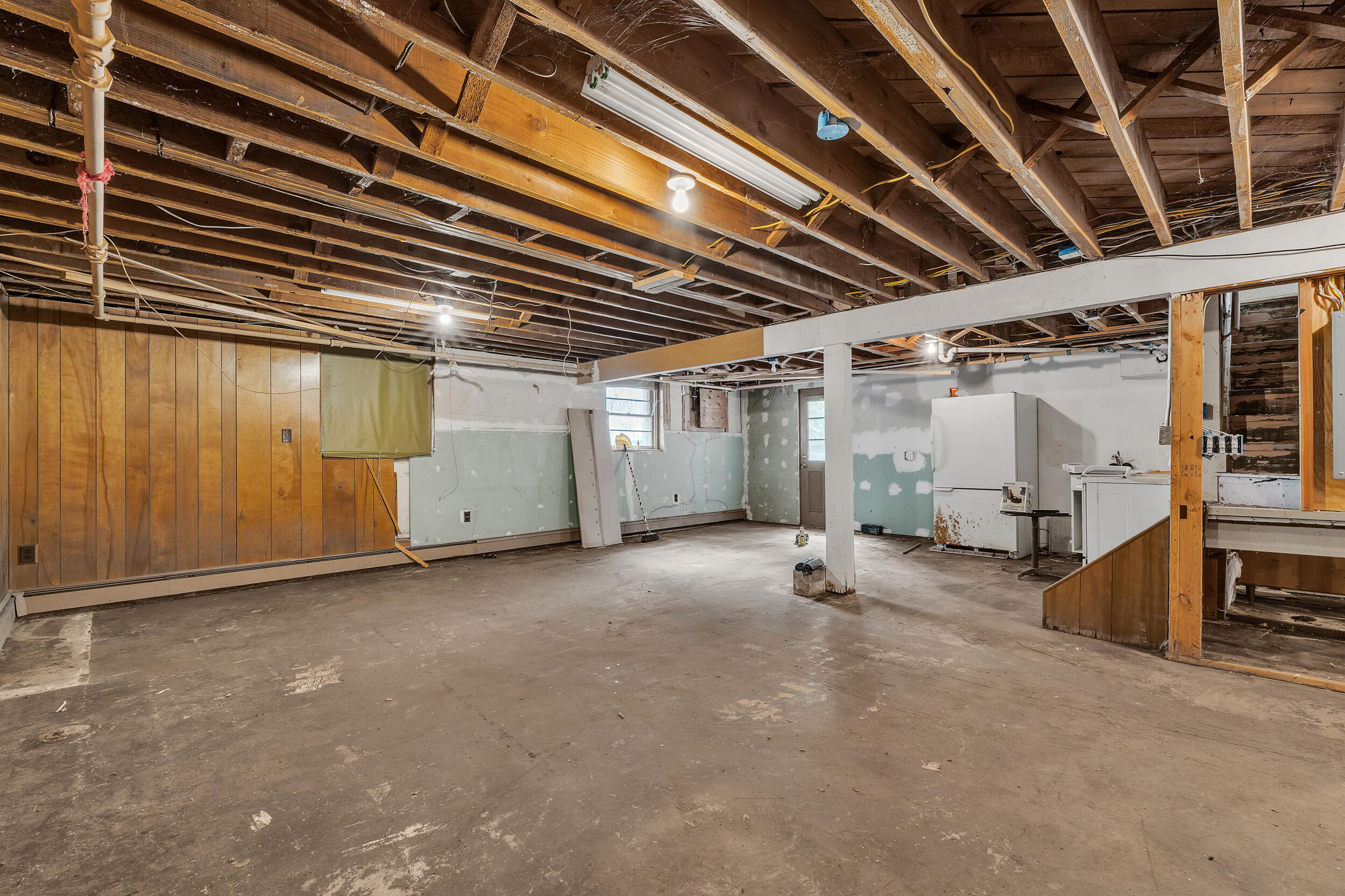 6 Ruthven Place