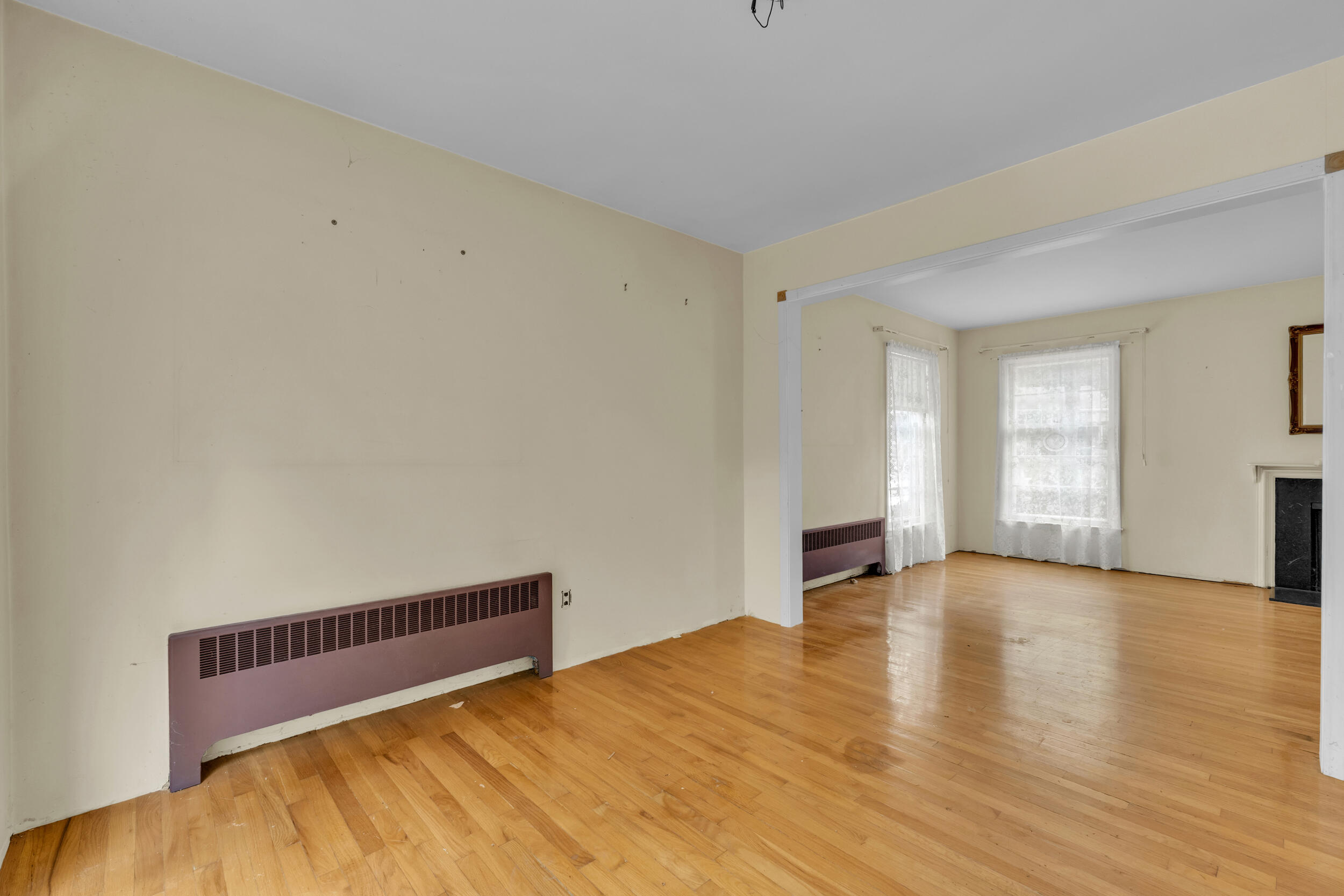 6 Ruthven Place