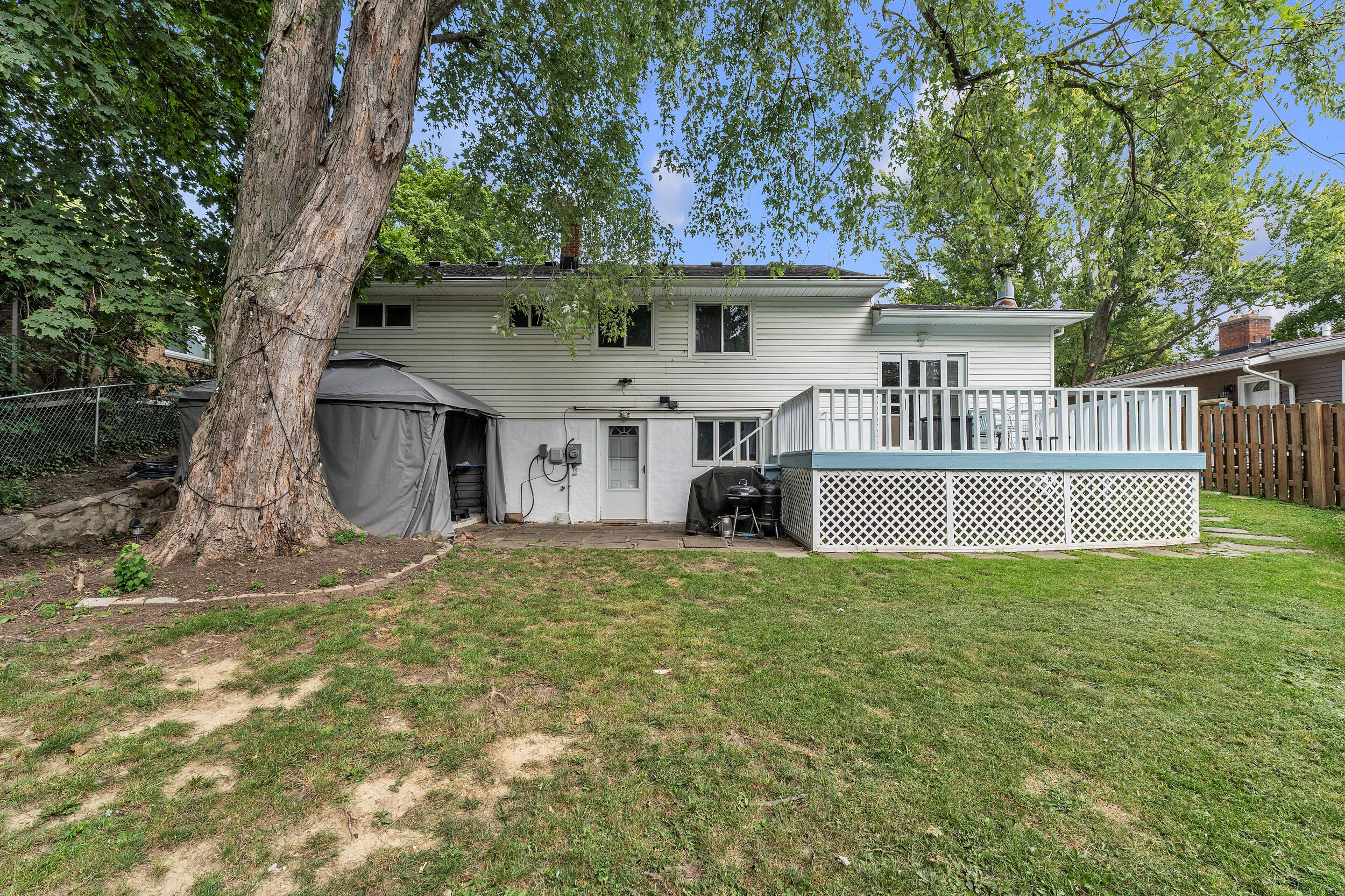 217 W McKay Street