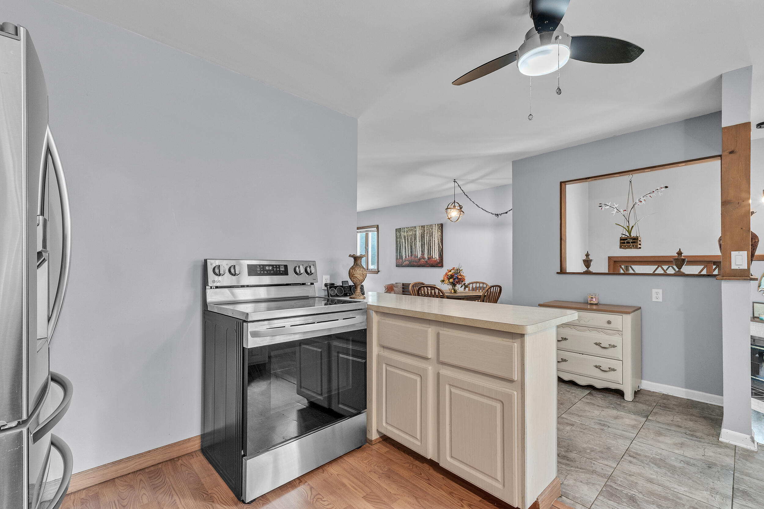 217 W McKay Street