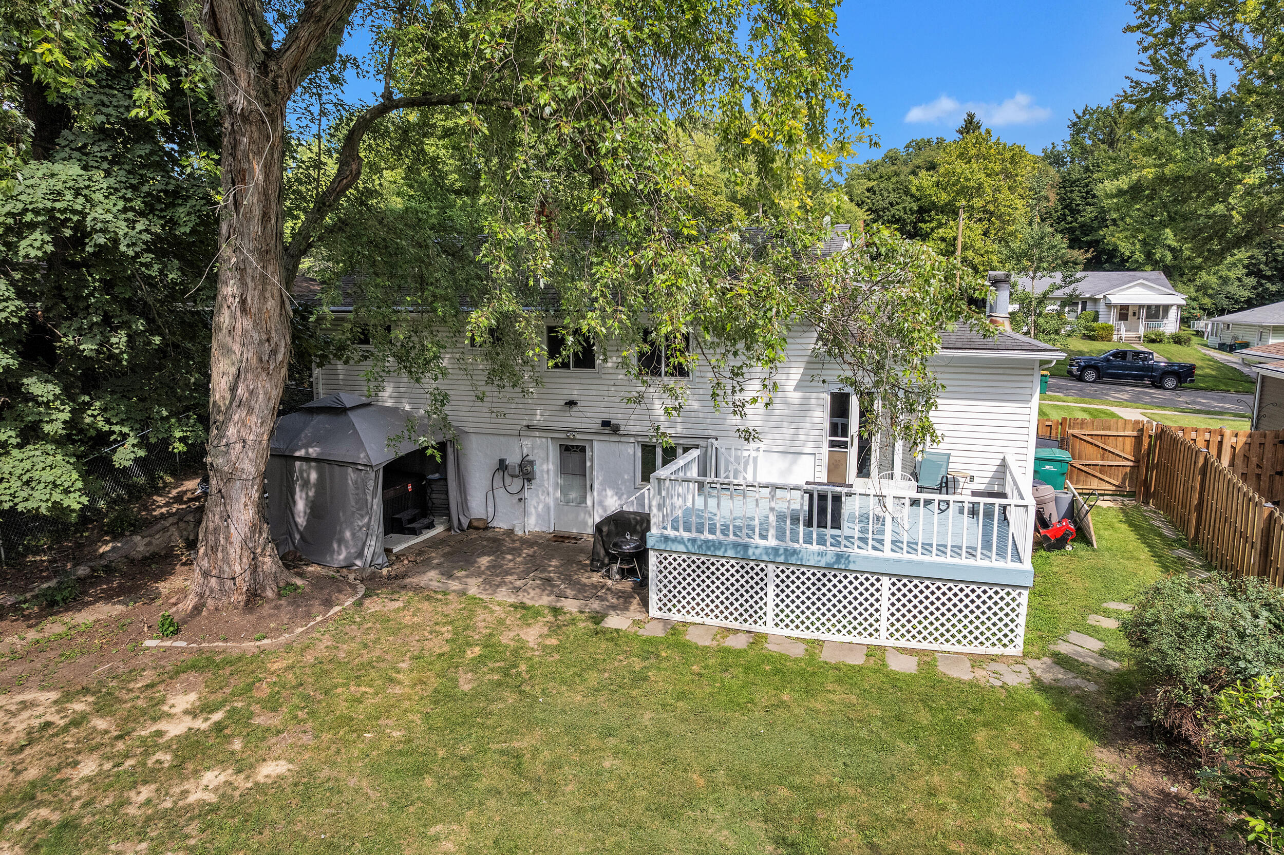 217 W McKay Street