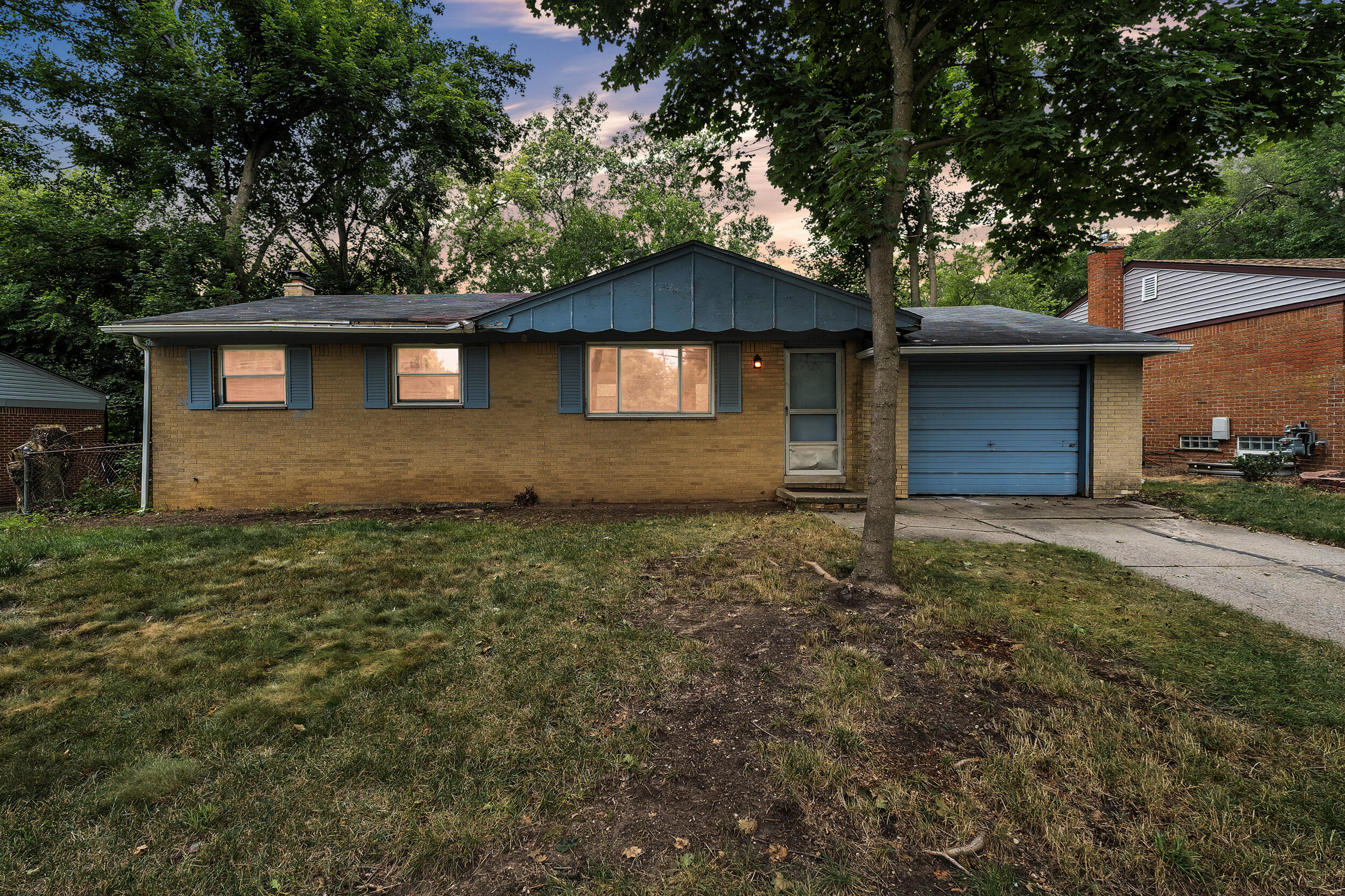2267 Pontiac Trail