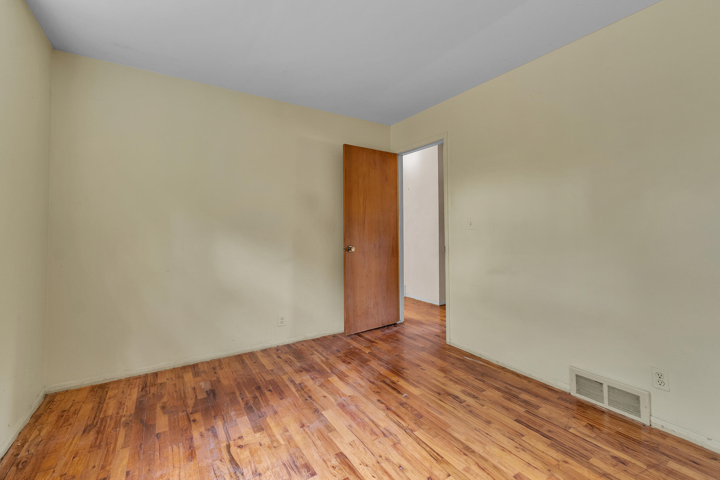 2267 Pontiac Trail