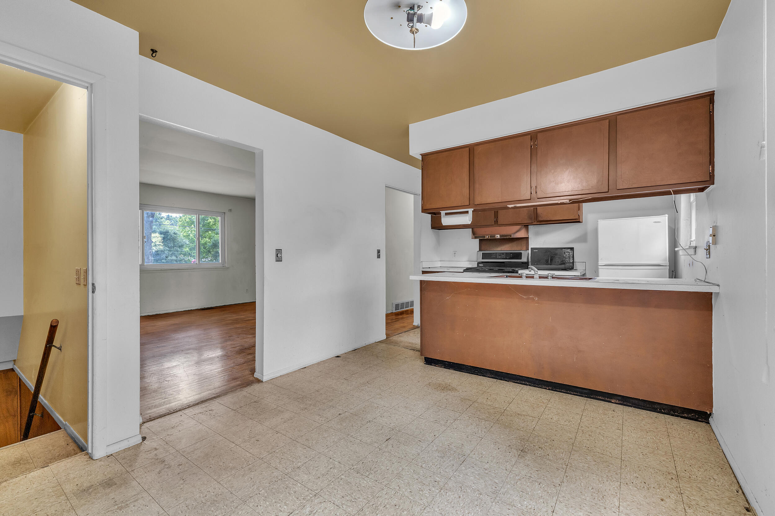 2267 Pontiac Trail