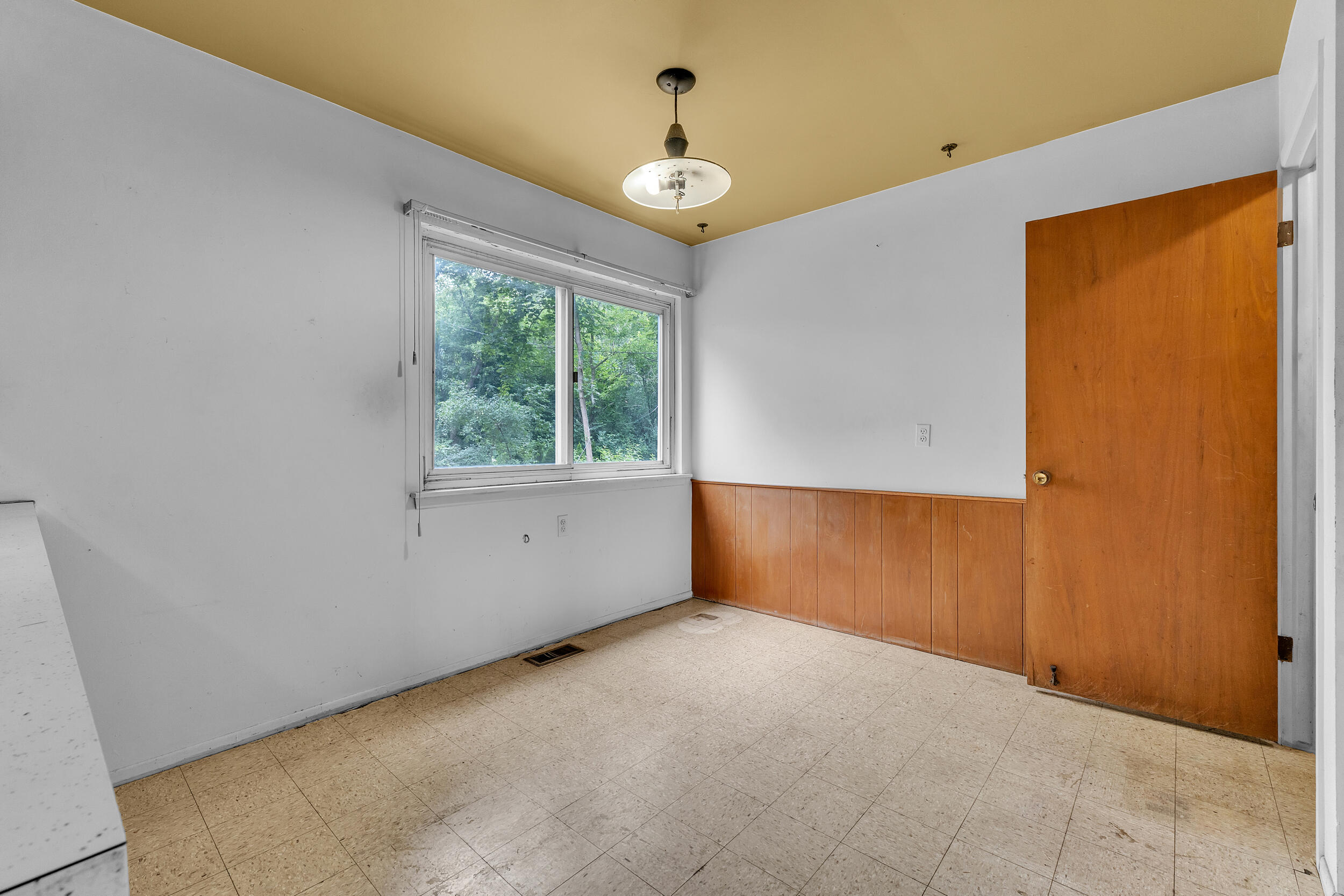 2267 Pontiac Trail
