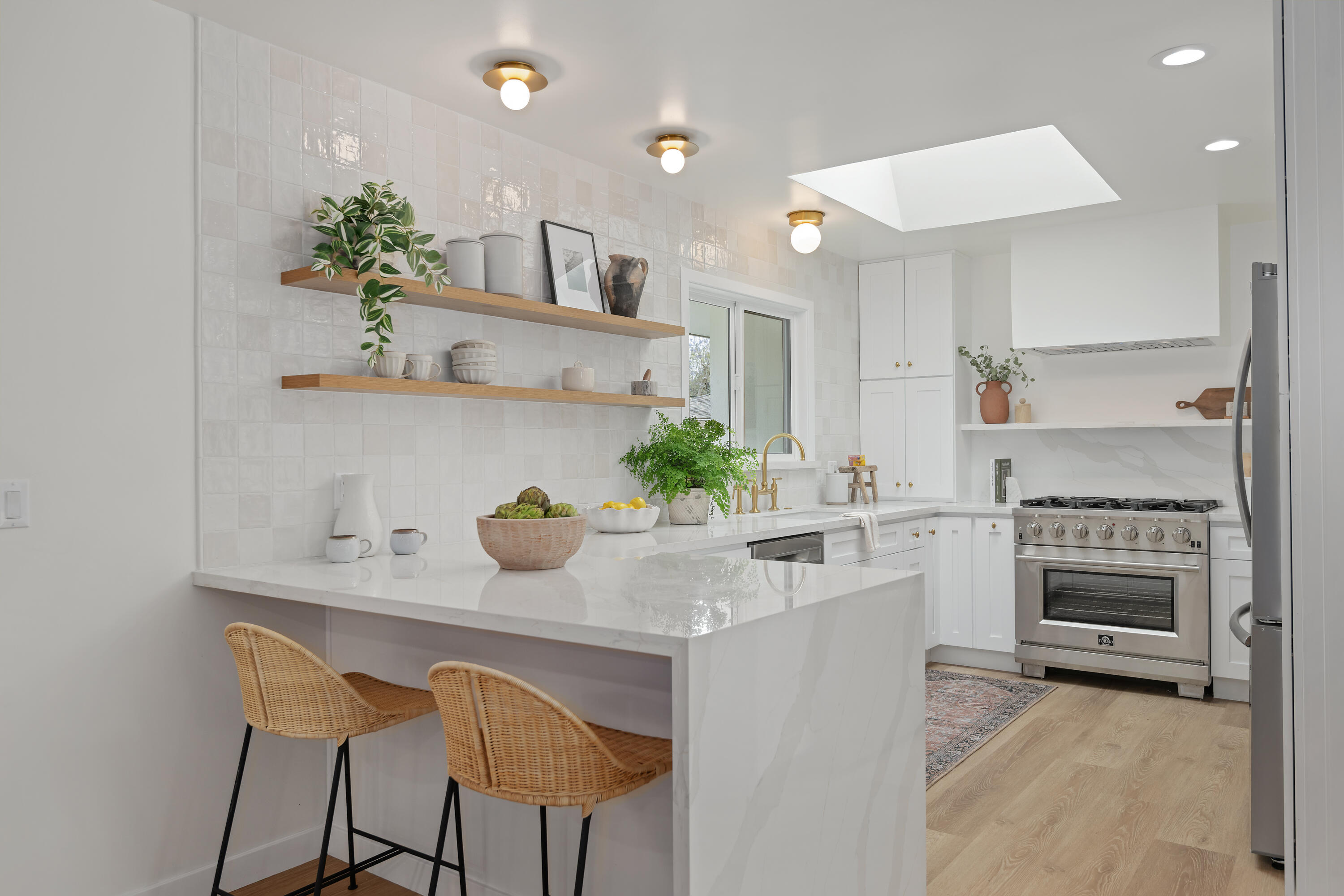 997 N San Marcos Road