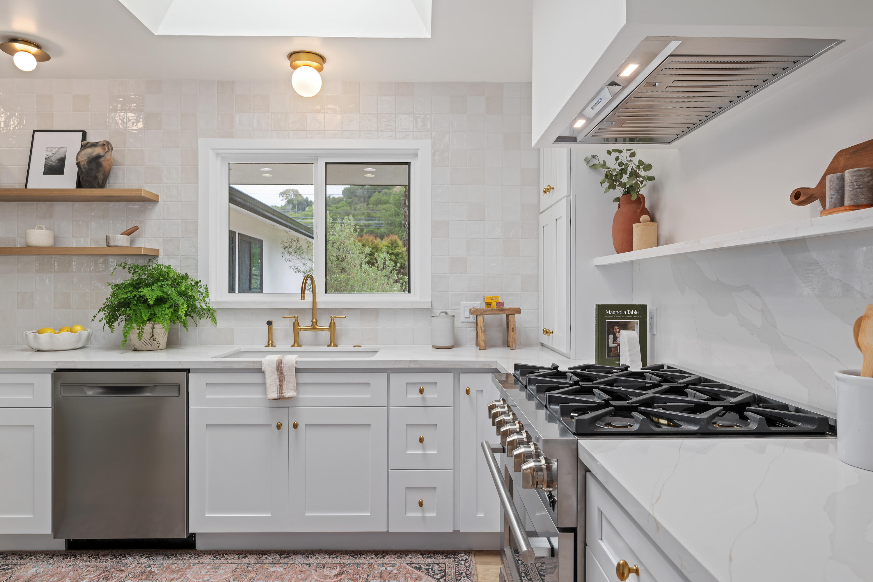 997 N San Marcos Road