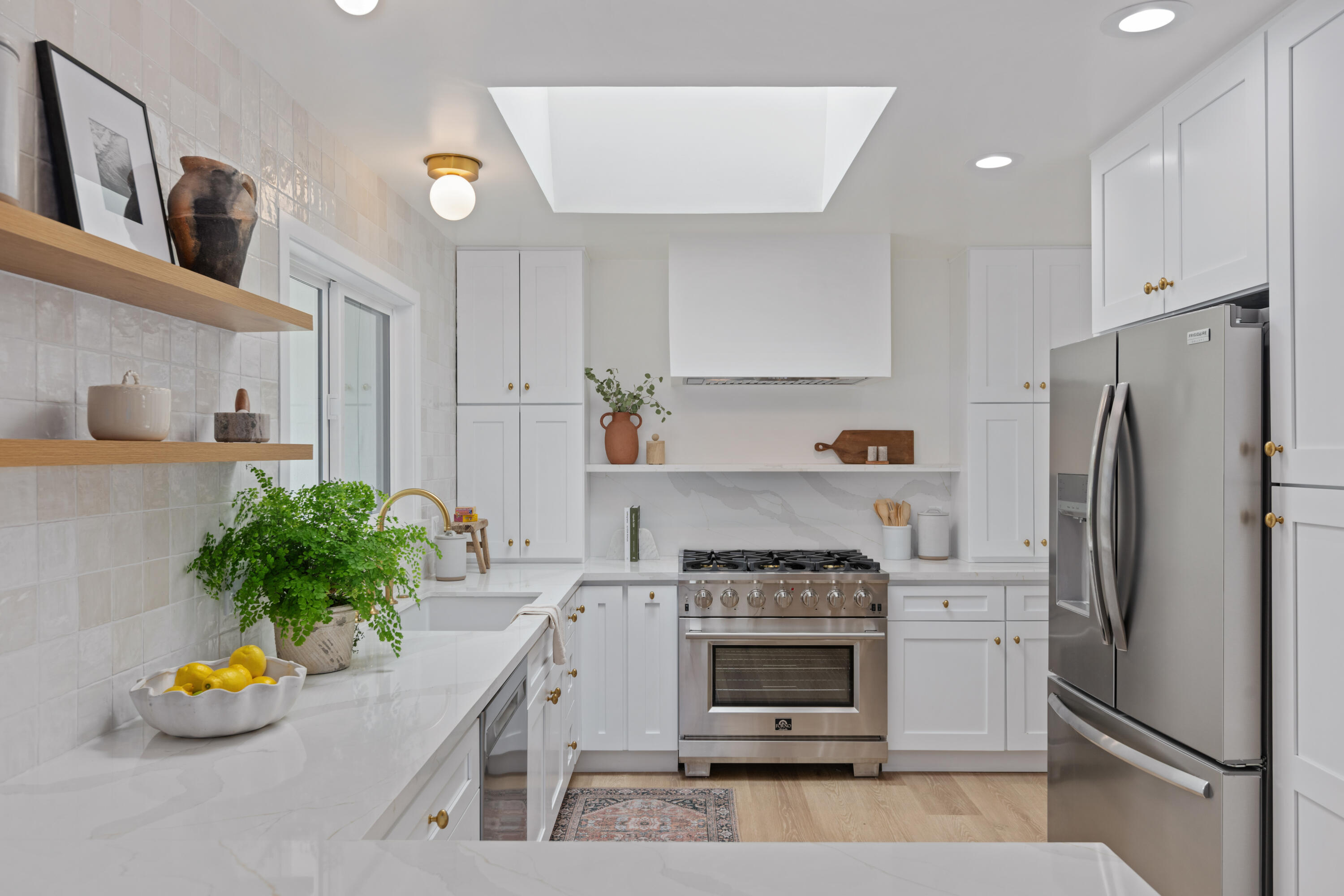 997 N San Marcos Road