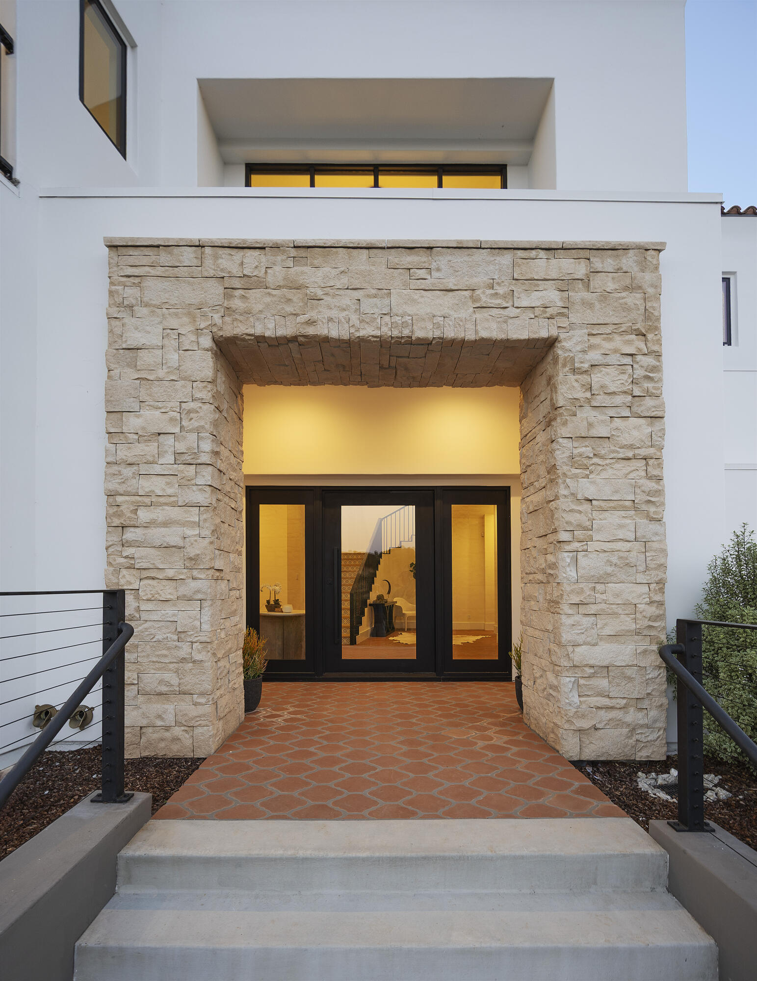 2082 Las Canoas Road, SANTA BARBARA