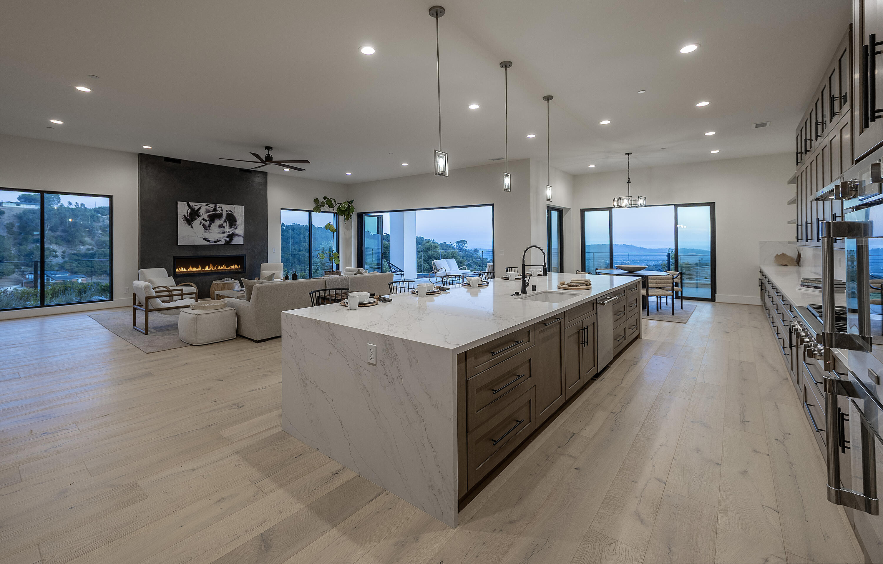 2082 Las Canoas Road, SANTA BARBARA