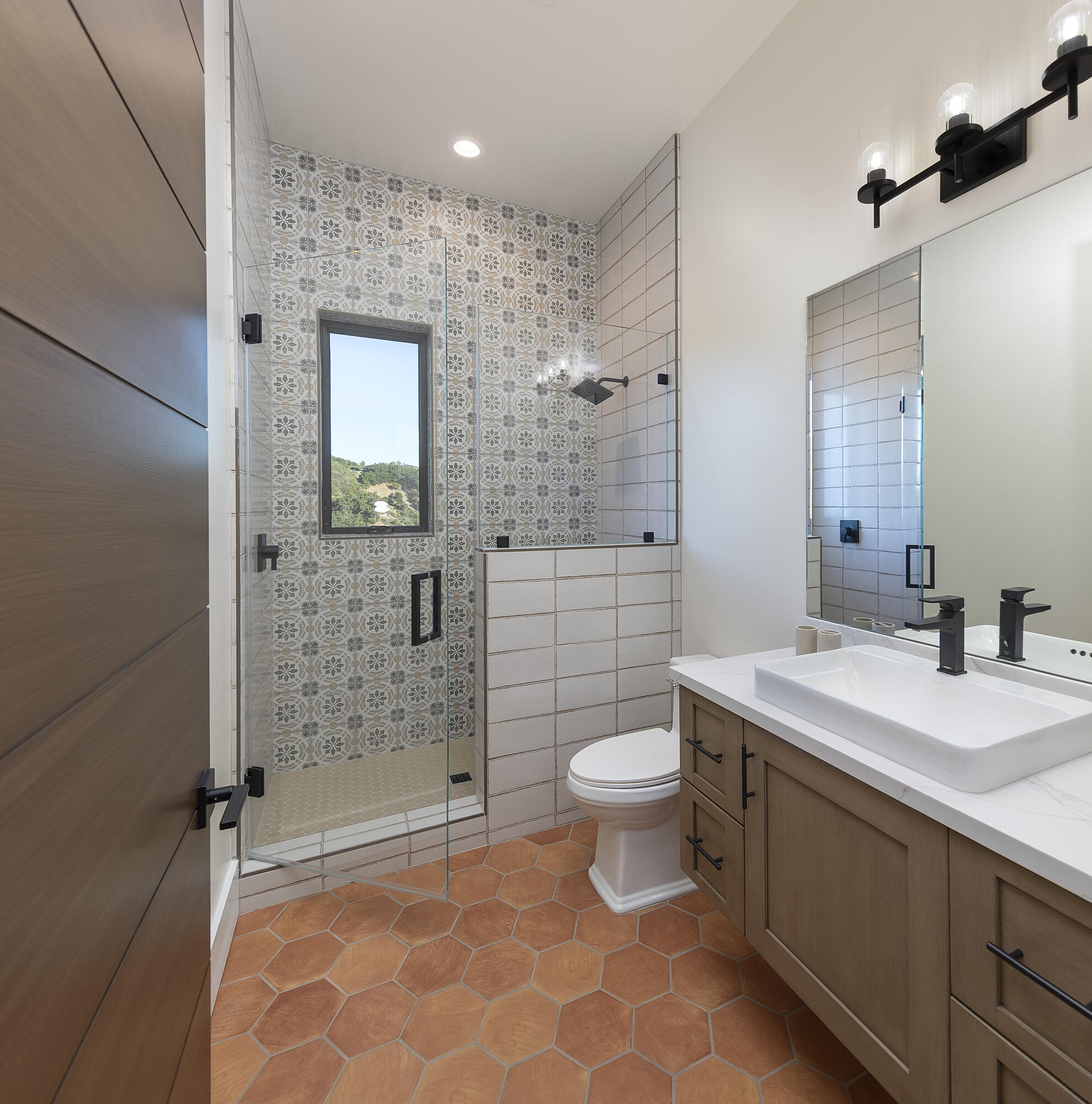 2082 Las Canoas Road, SANTA BARBARA