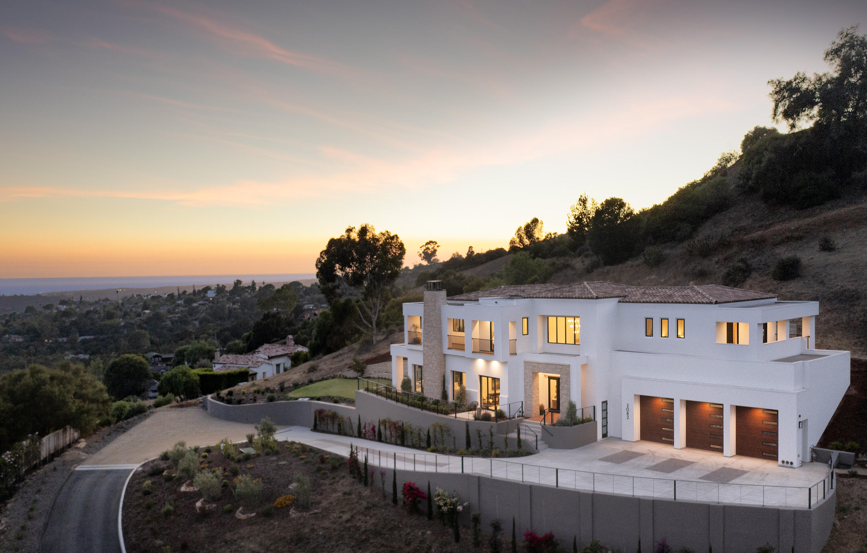 2082 Las Canoas Road, SANTA BARBARA