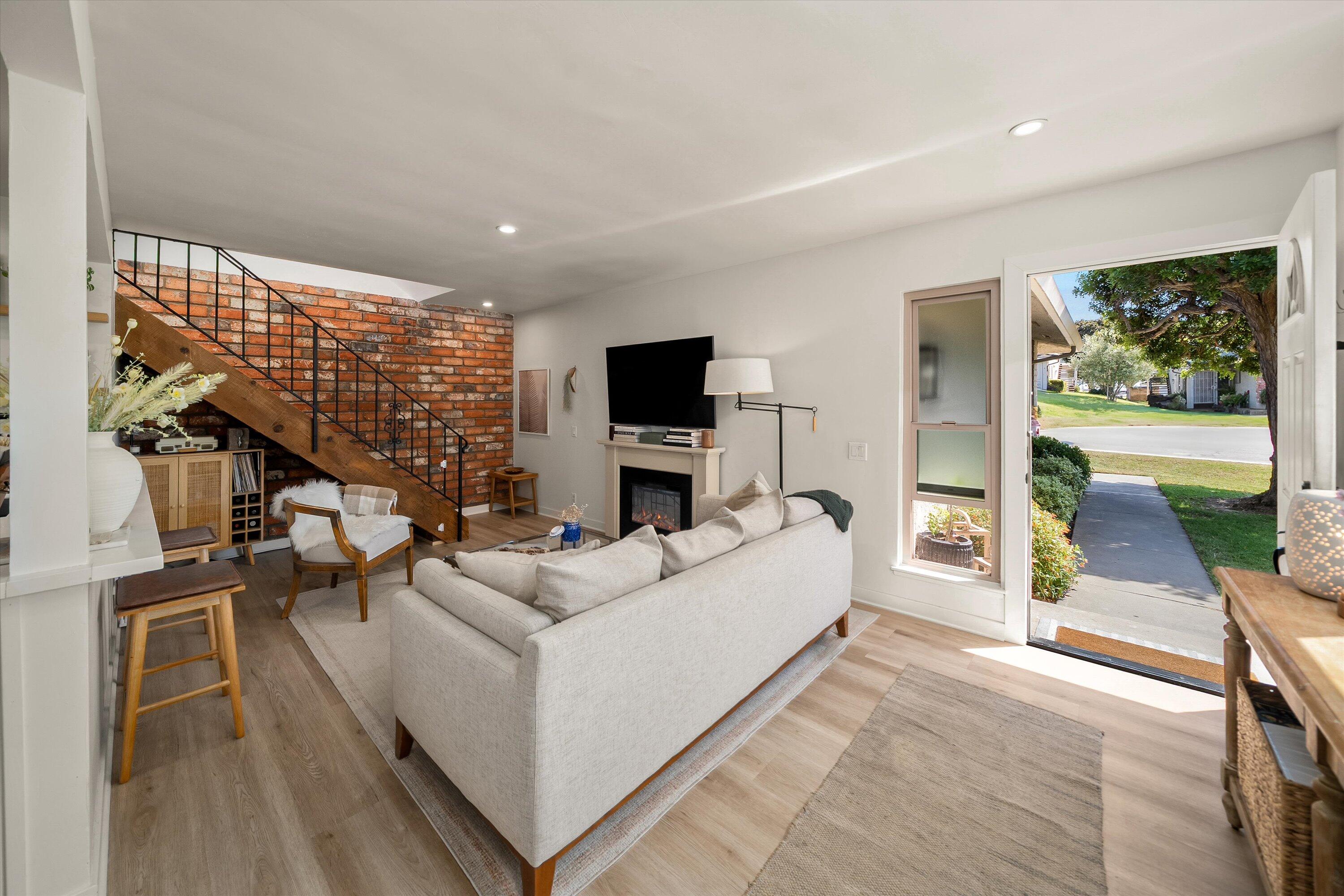 5946 Hickory Street, #2