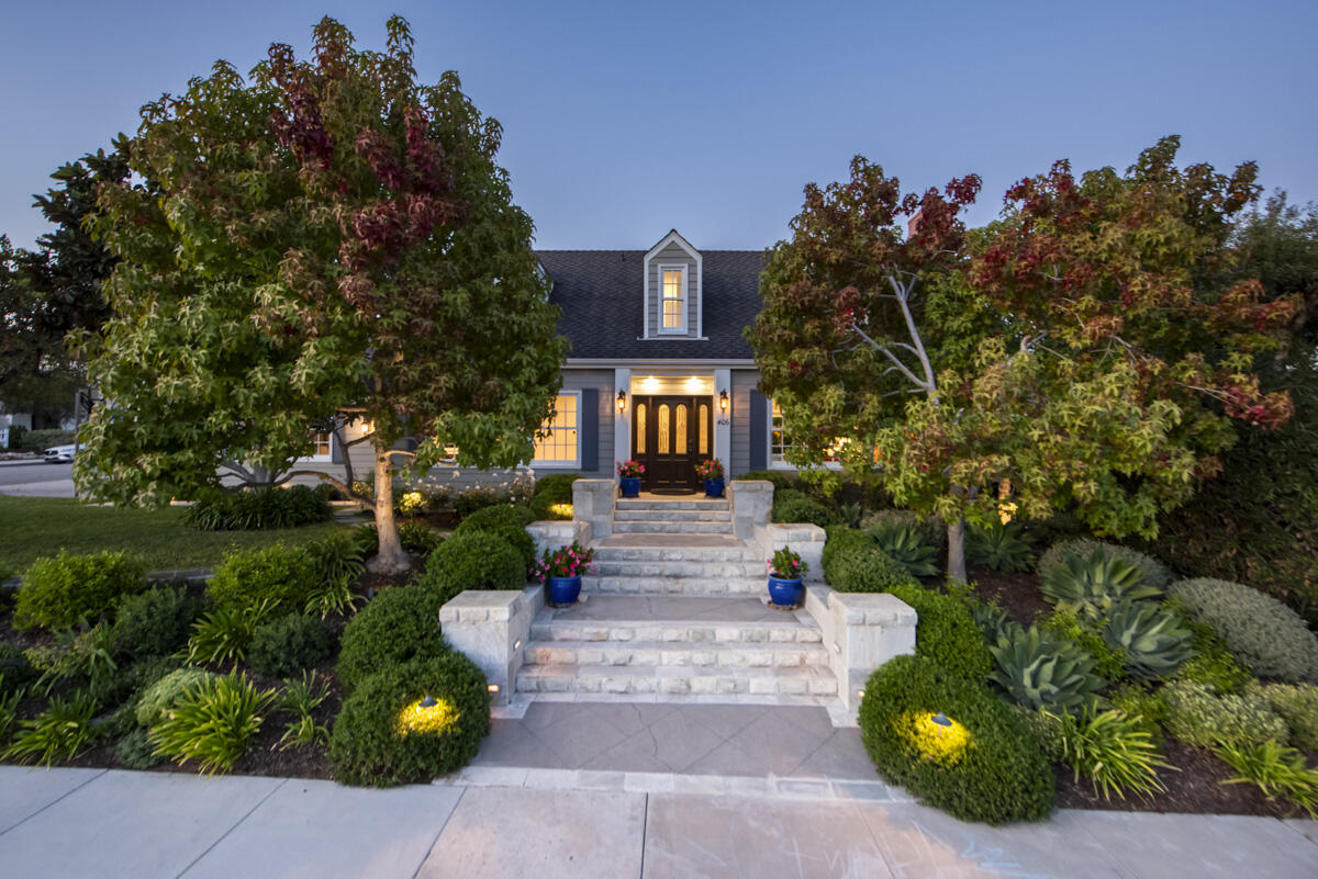 406 Lincolnwood Place